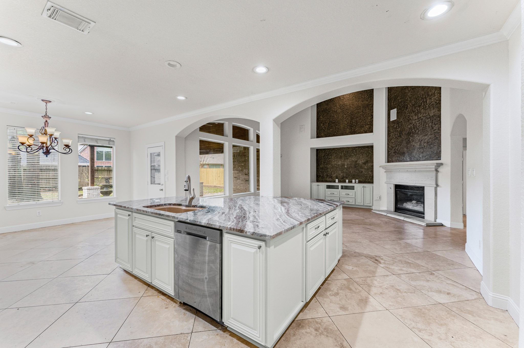 15514 Stable Park Drive Property Photo 20
