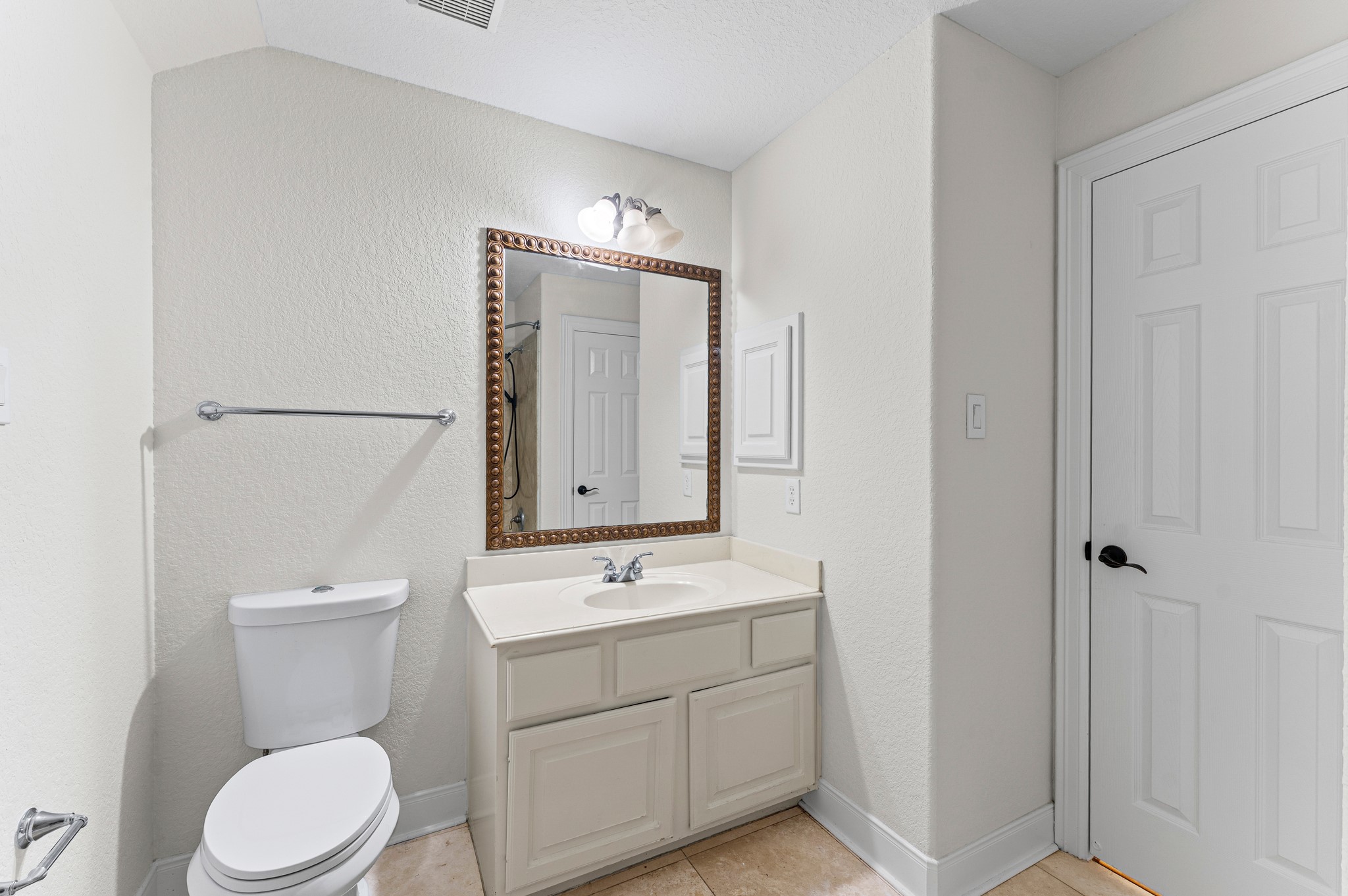 15514 Stable Park Drive Property Photo 31