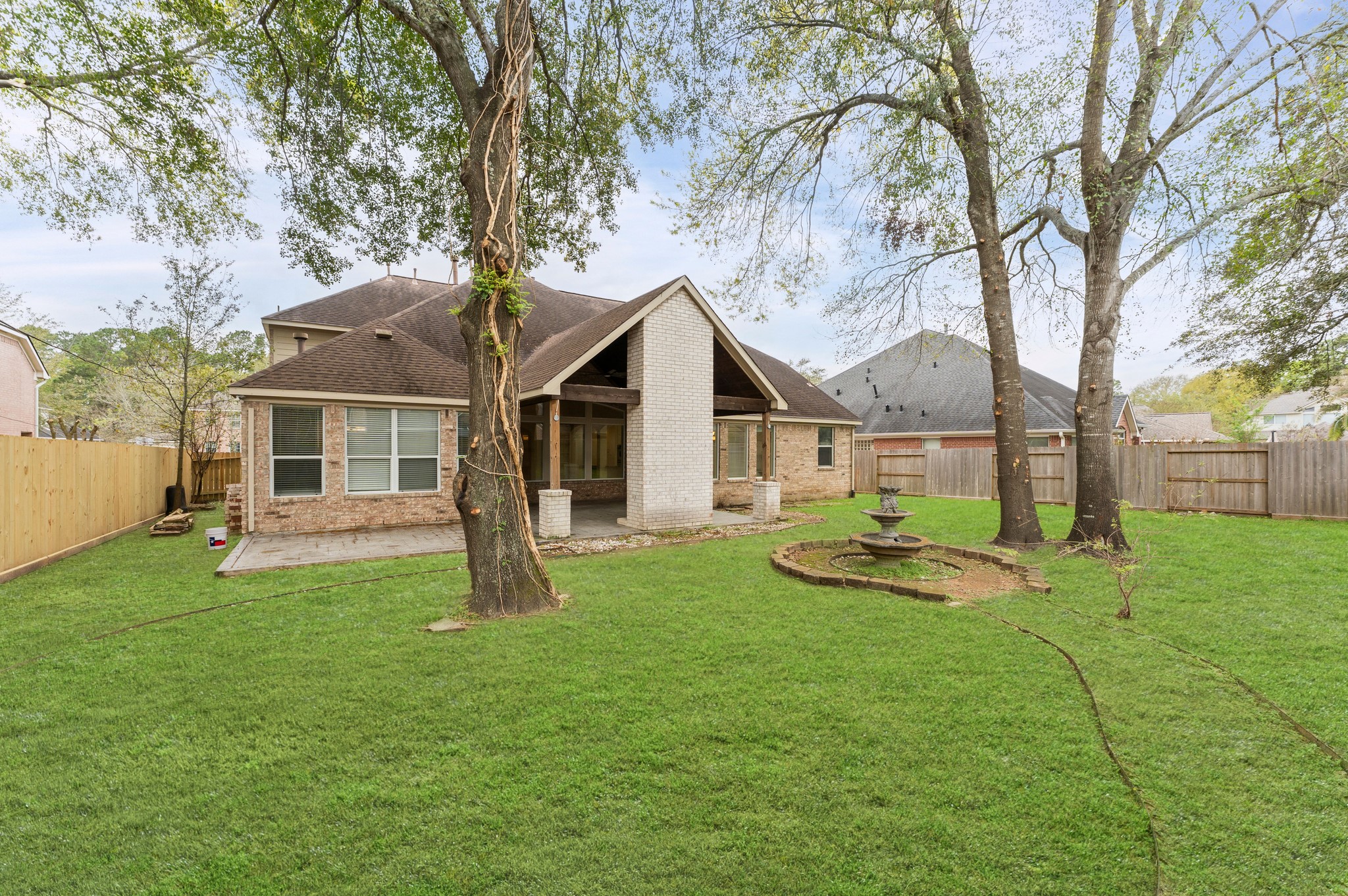 15514 Stable Park Drive Property Photo 44