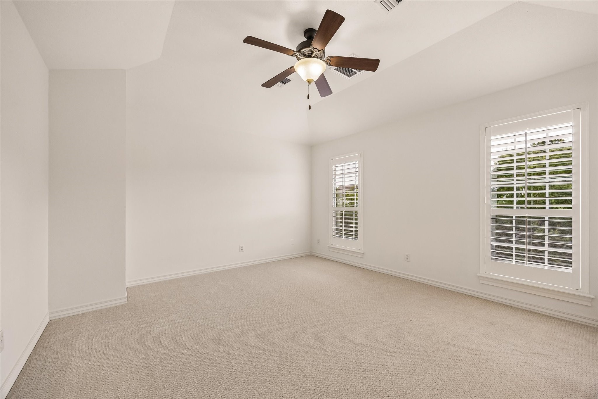 6512 Minola Street Property Photo 23