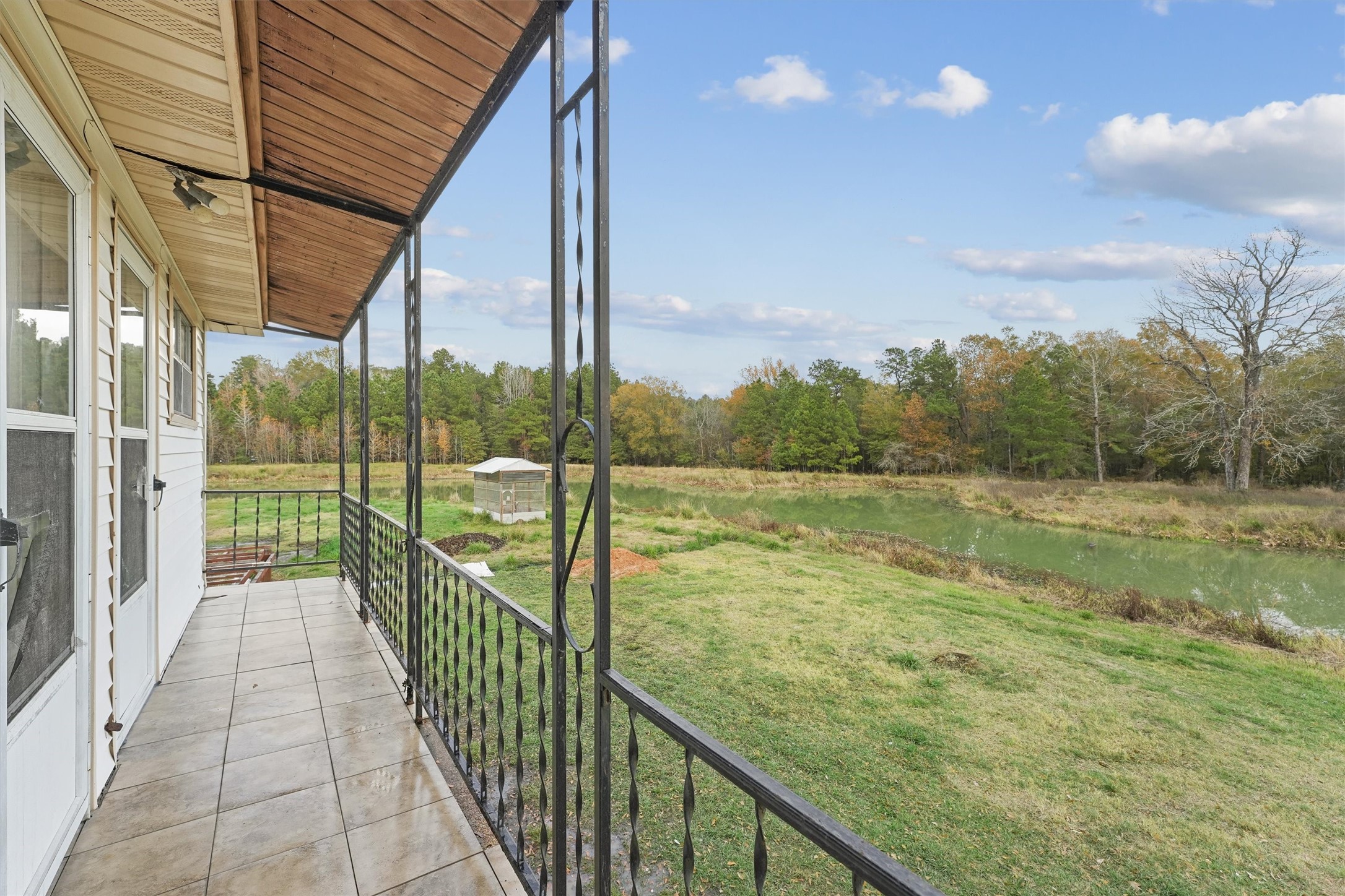 850 County Road 2145 Property Photo 35