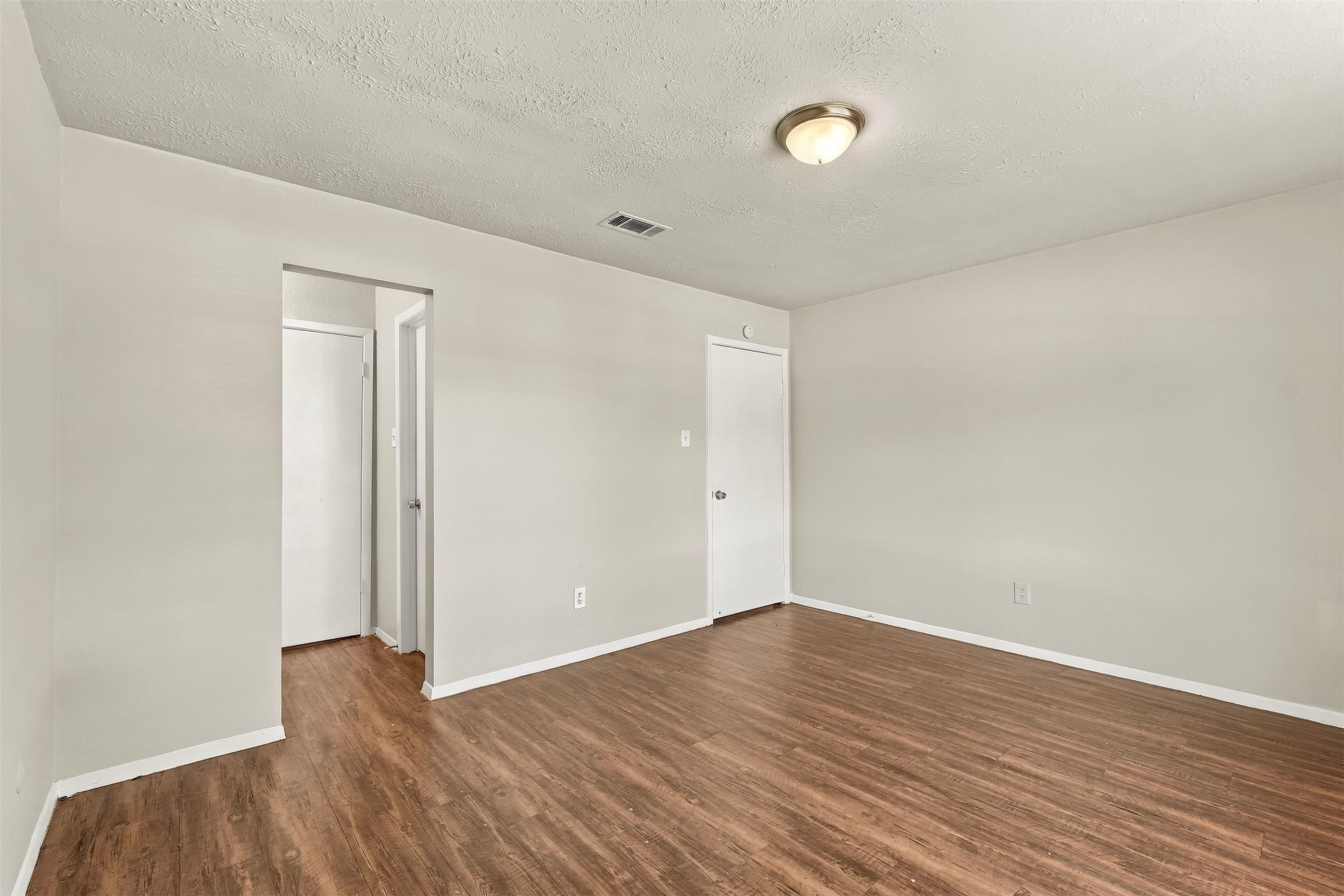 4530 Enchantedgate Drive Property Photo 14