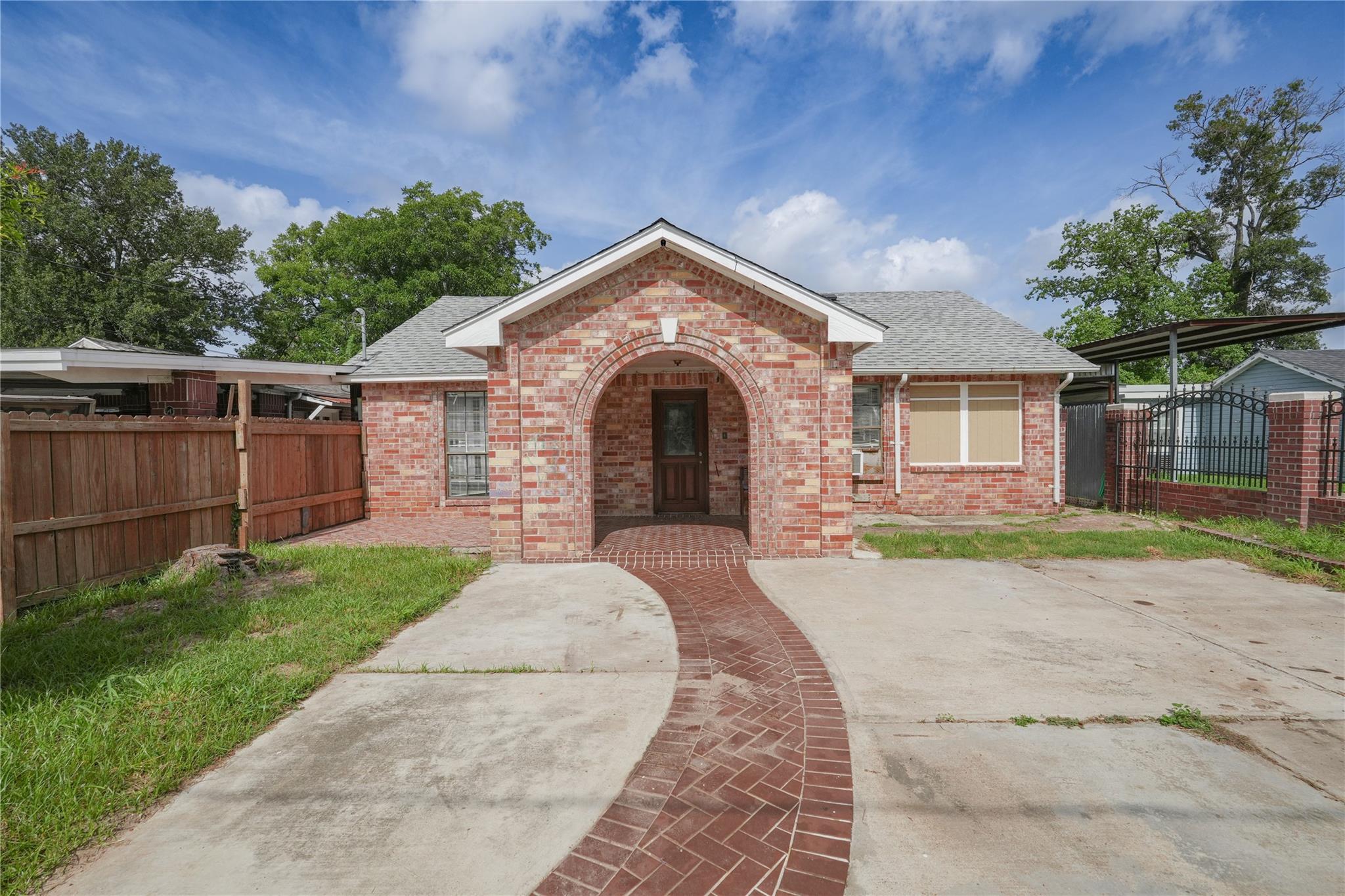 7613 Appleton Street, Houston Tx 77022 Property Photo 2