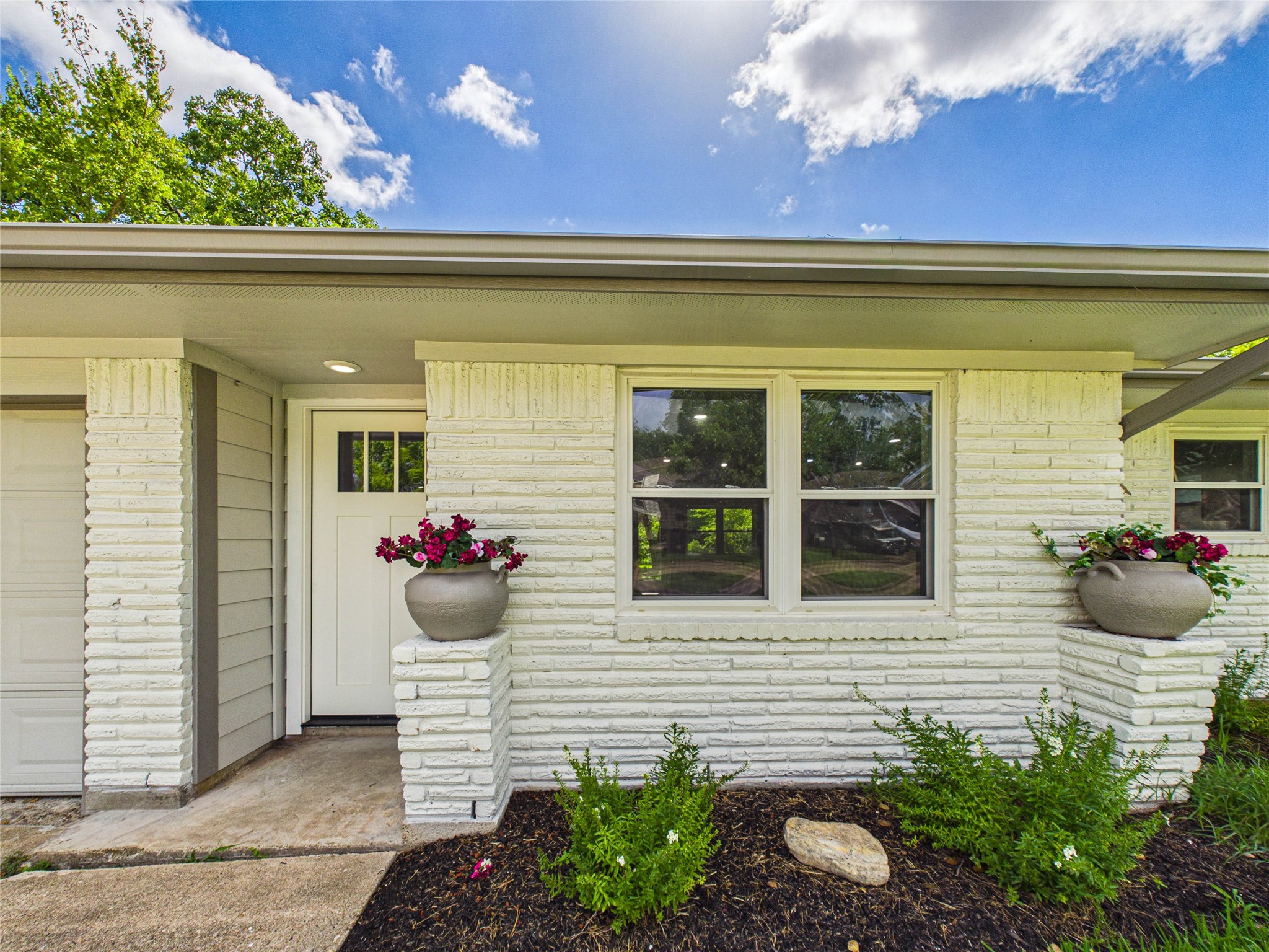 135 Highland Terrace Property Photo 3