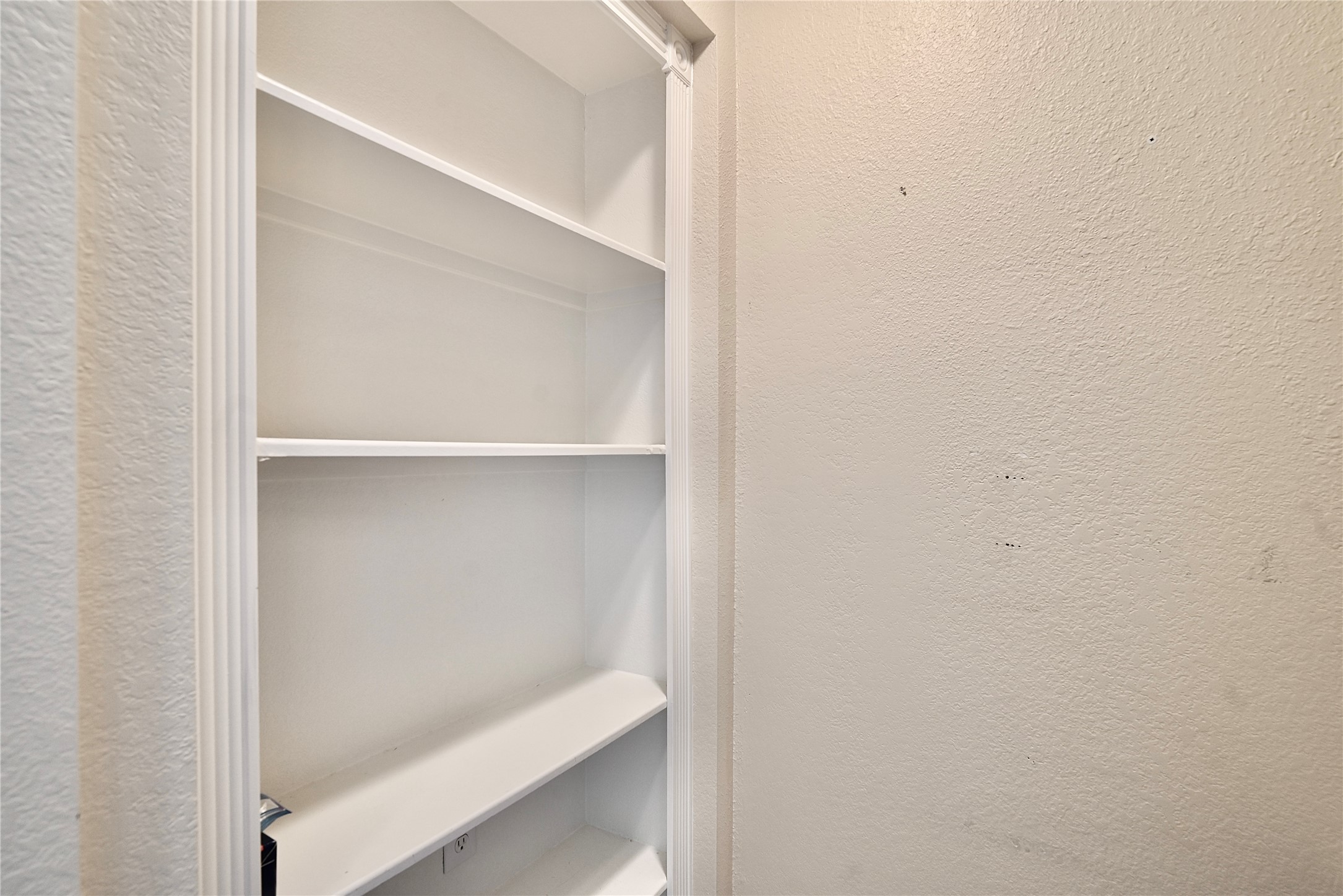 7575 Kirby Drive 1410 Property Photo 2