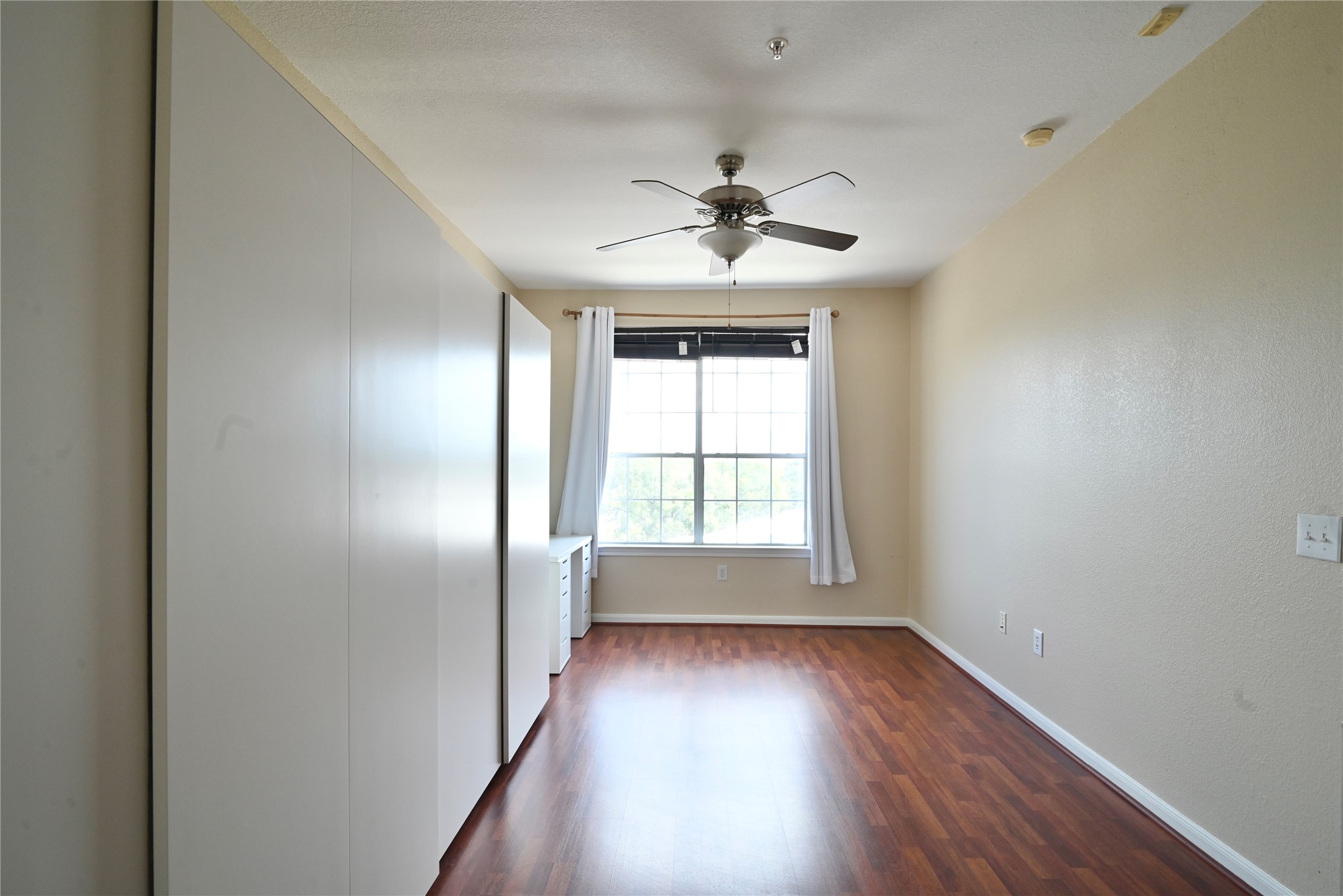 7575 Kirby Drive 1410 Property Photo 24