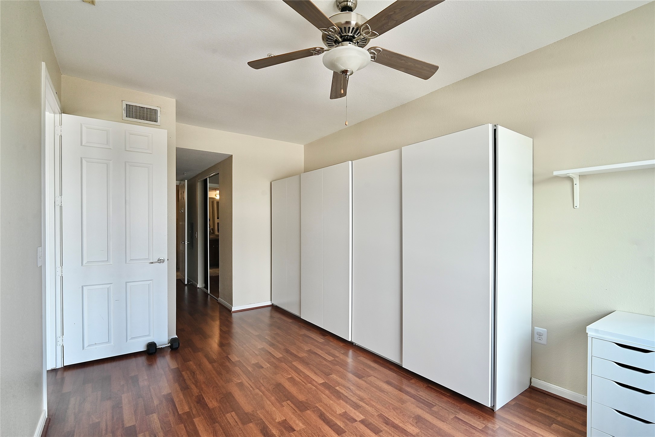 7575 Kirby Drive 1410 Property Photo 26