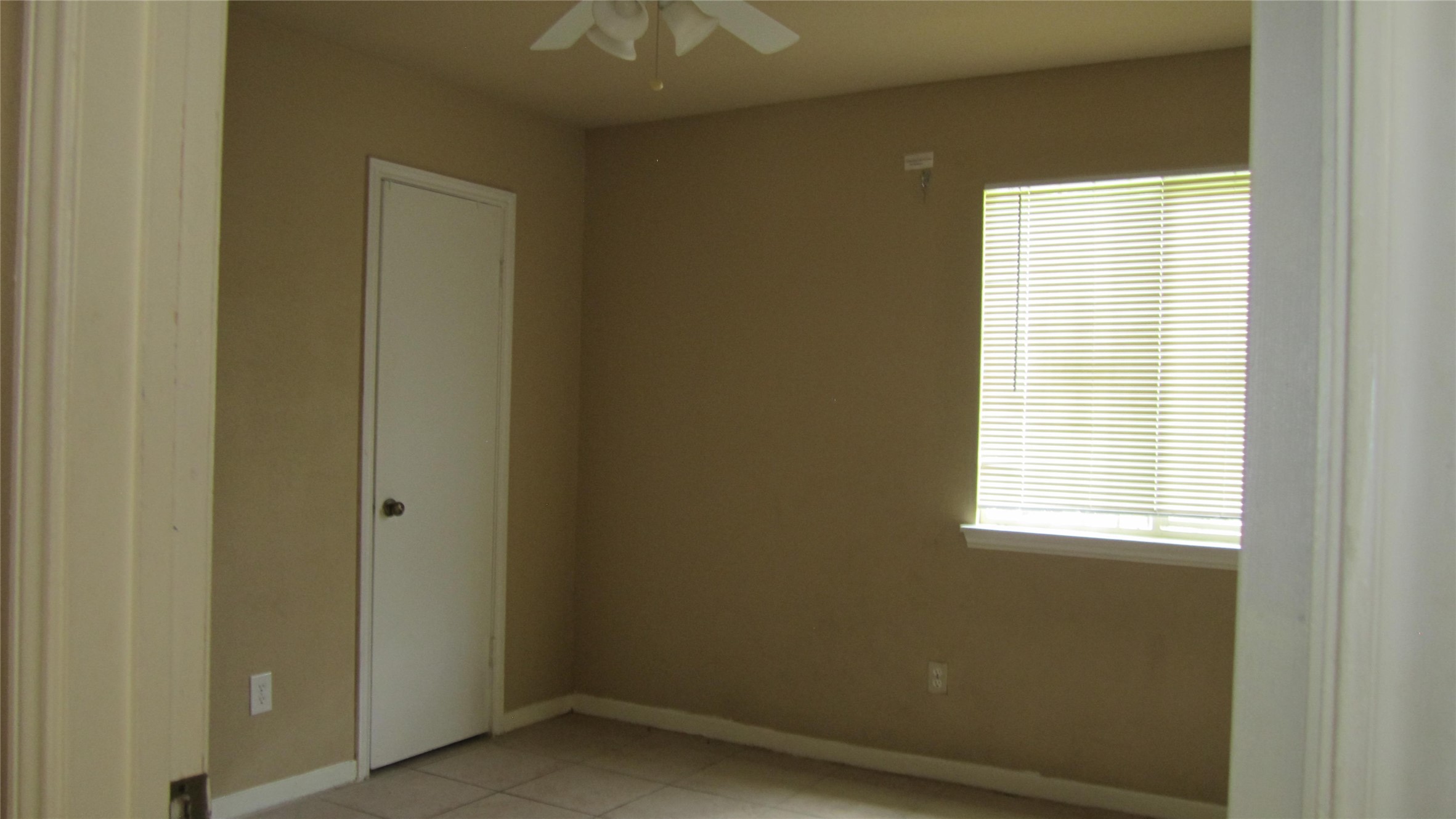 12461 Wellington Park Drive Property Photo 10