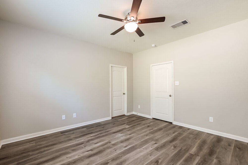 25178 Dickens Drive Property Photo 13