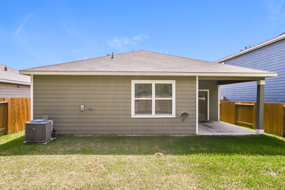 25178 Dickens Drive Property Photo 16