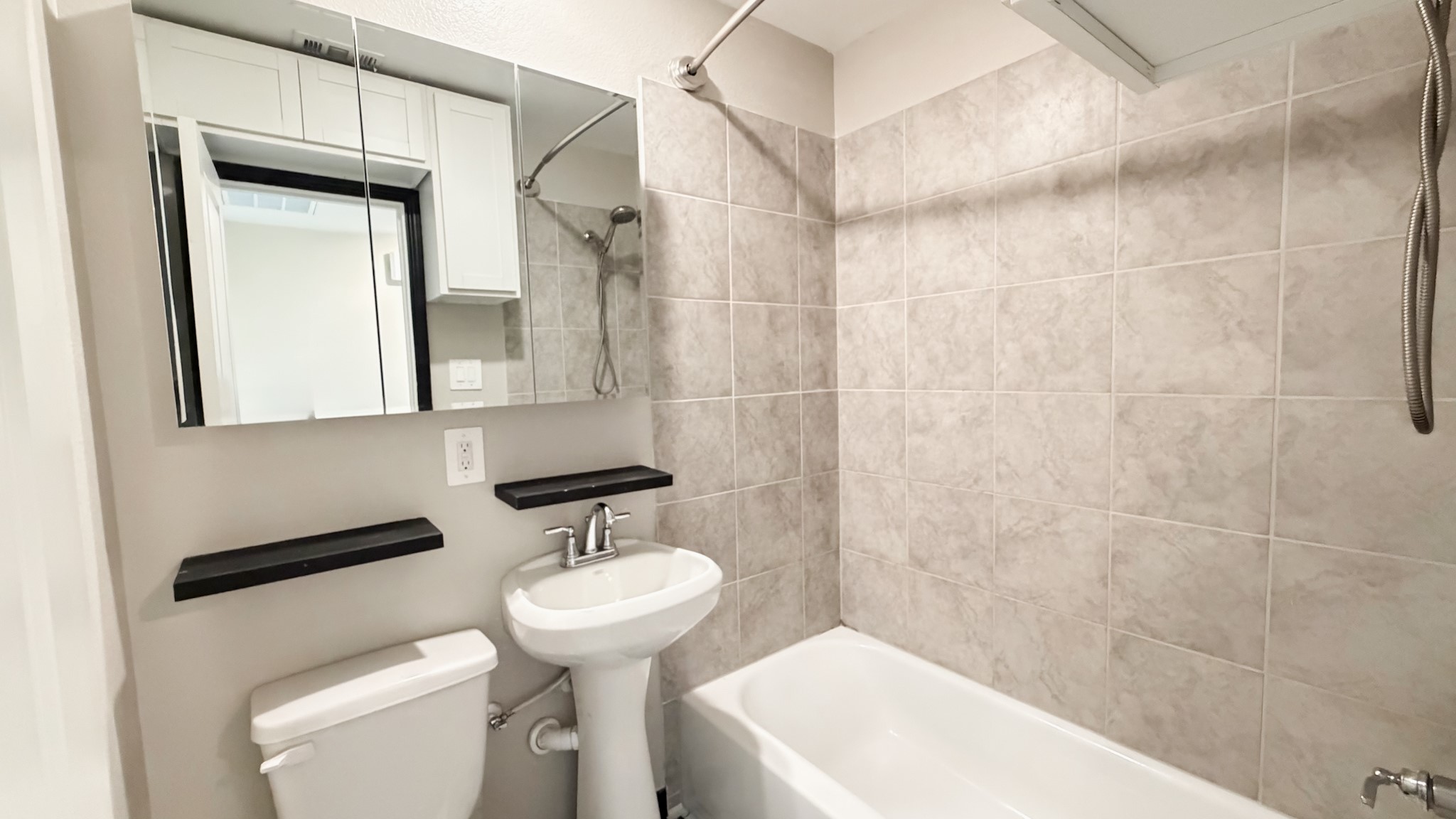 16451 Jasmine Marie Place Property Photo 10