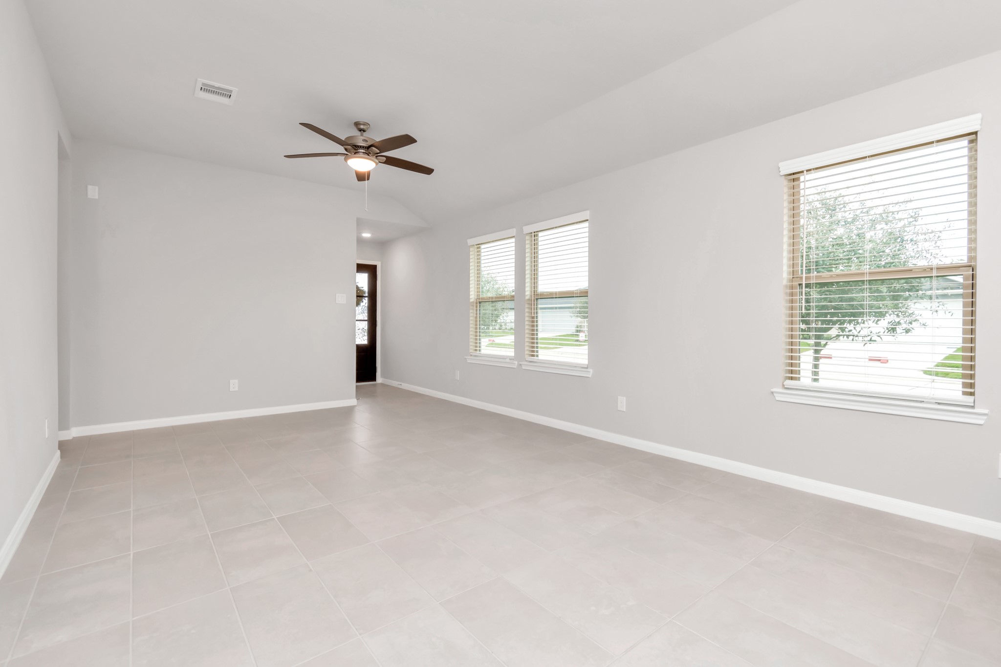246 Orchard Laurel Drive Property Photo 4