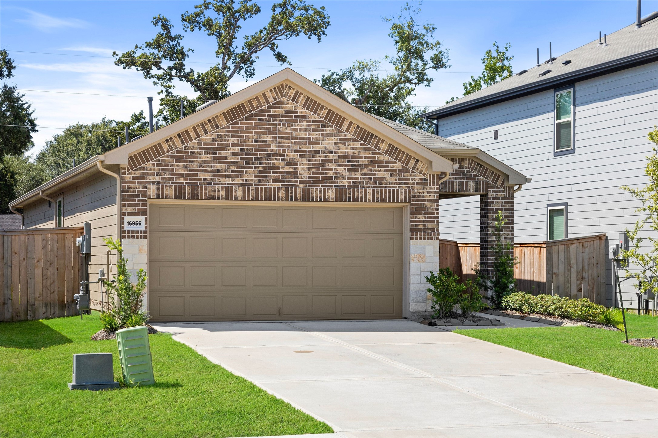 16956 Juniper Blossom Bend Property Photo 16