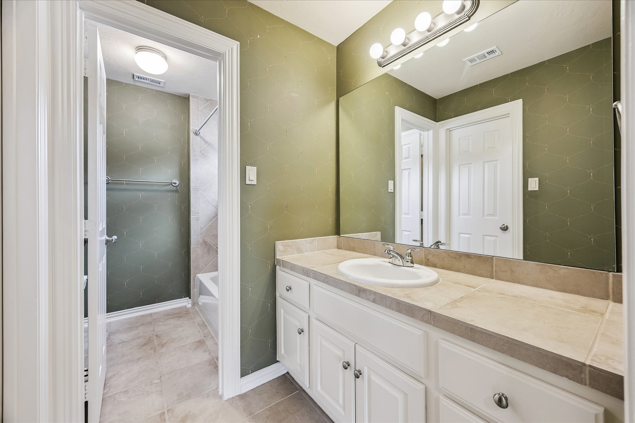 2210 Bywater Drive Property Photo 41