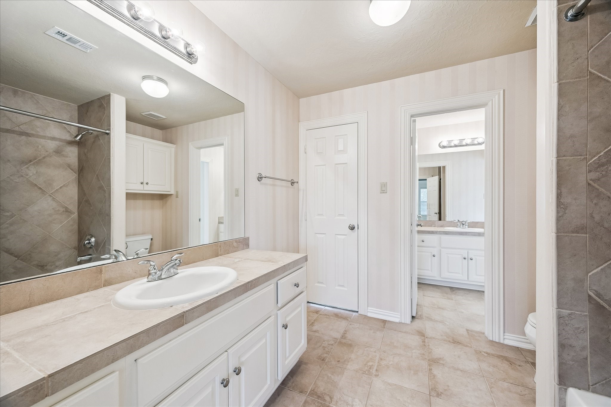 2210 Bywater Drive Property Photo 44