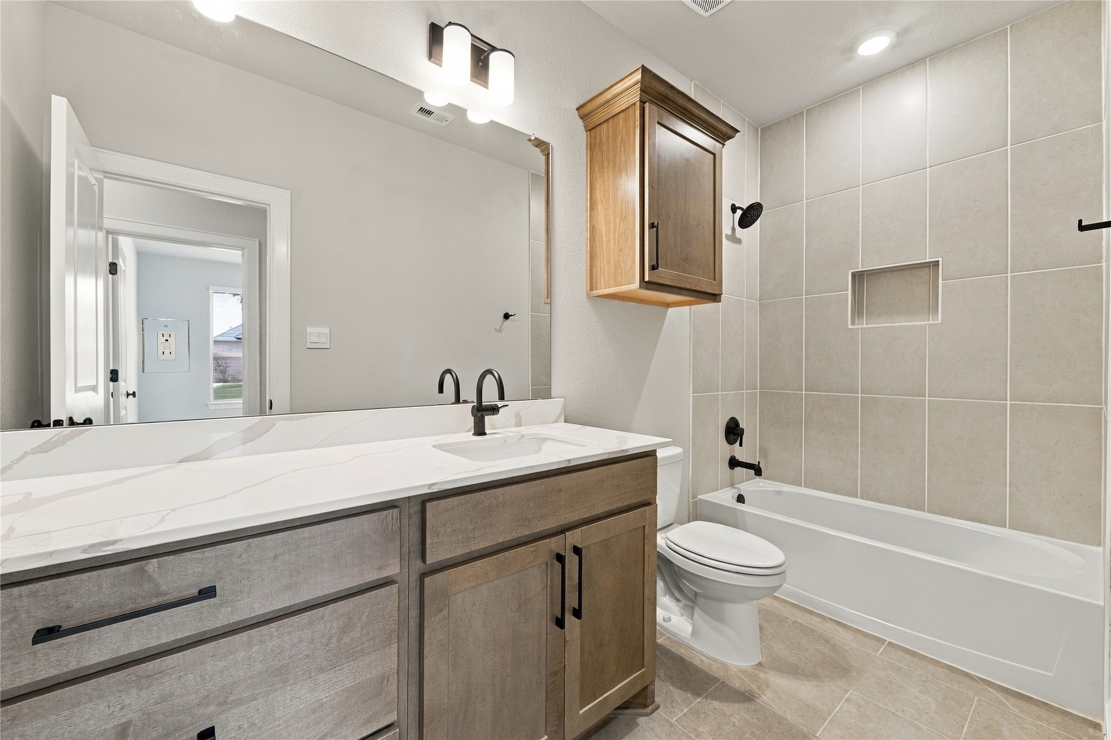 15072 Ty Marshall Court Property Photo 3