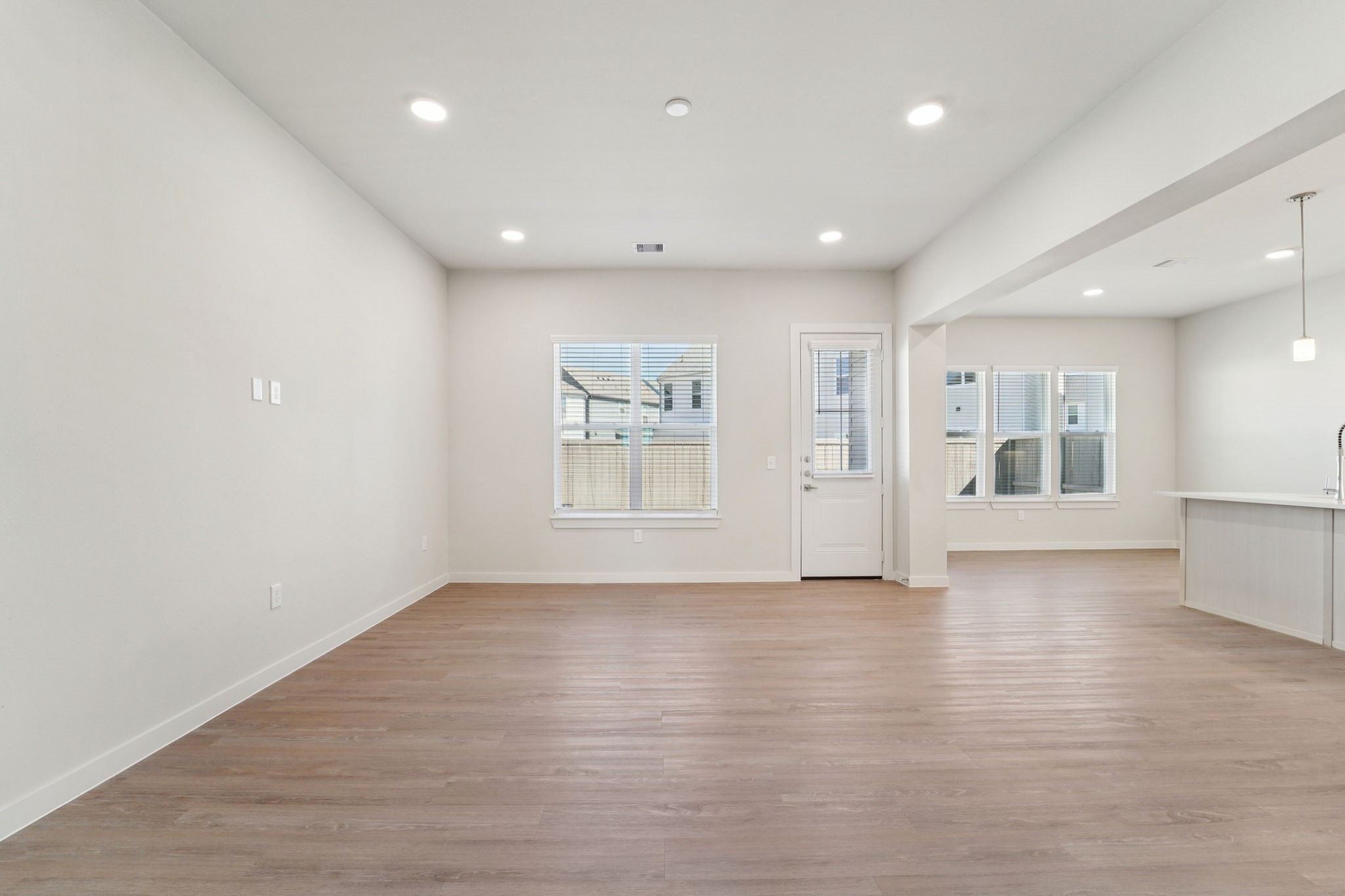 7415 Leighton Meadow Lane Property Photo 3