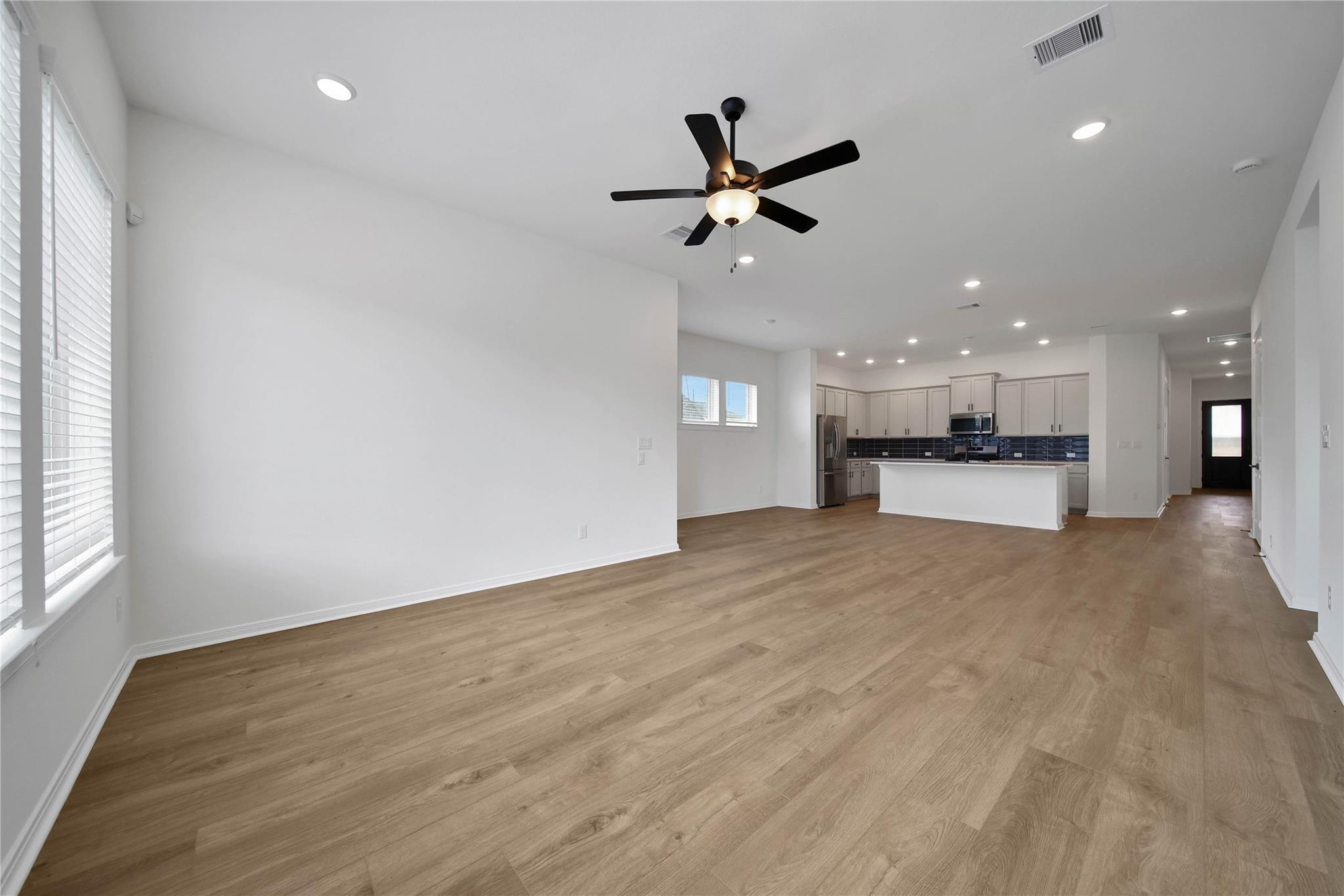 42813 Terraza Boulevard Property Photo 7