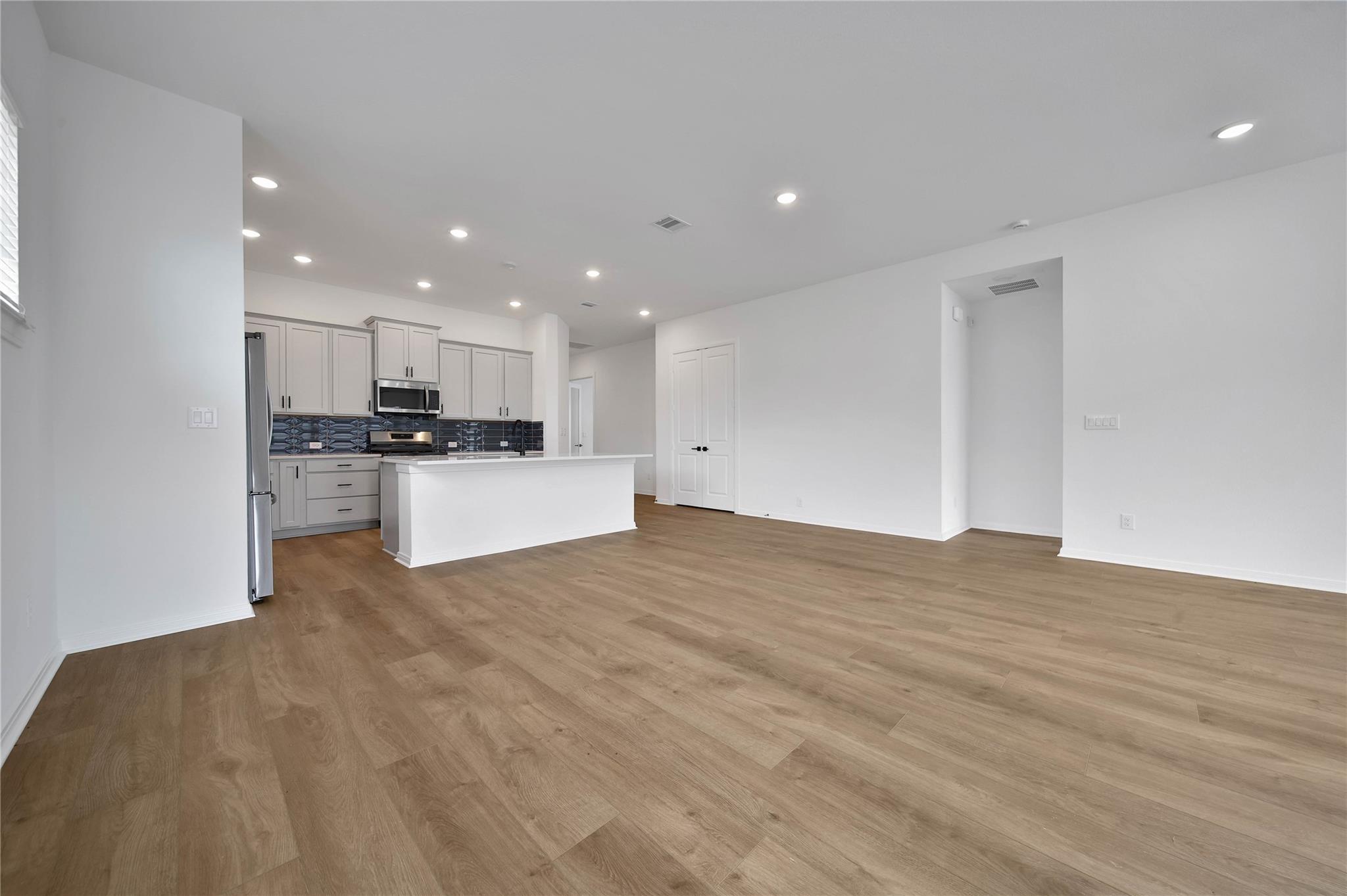42813 Terraza Boulevard Property Photo 15
