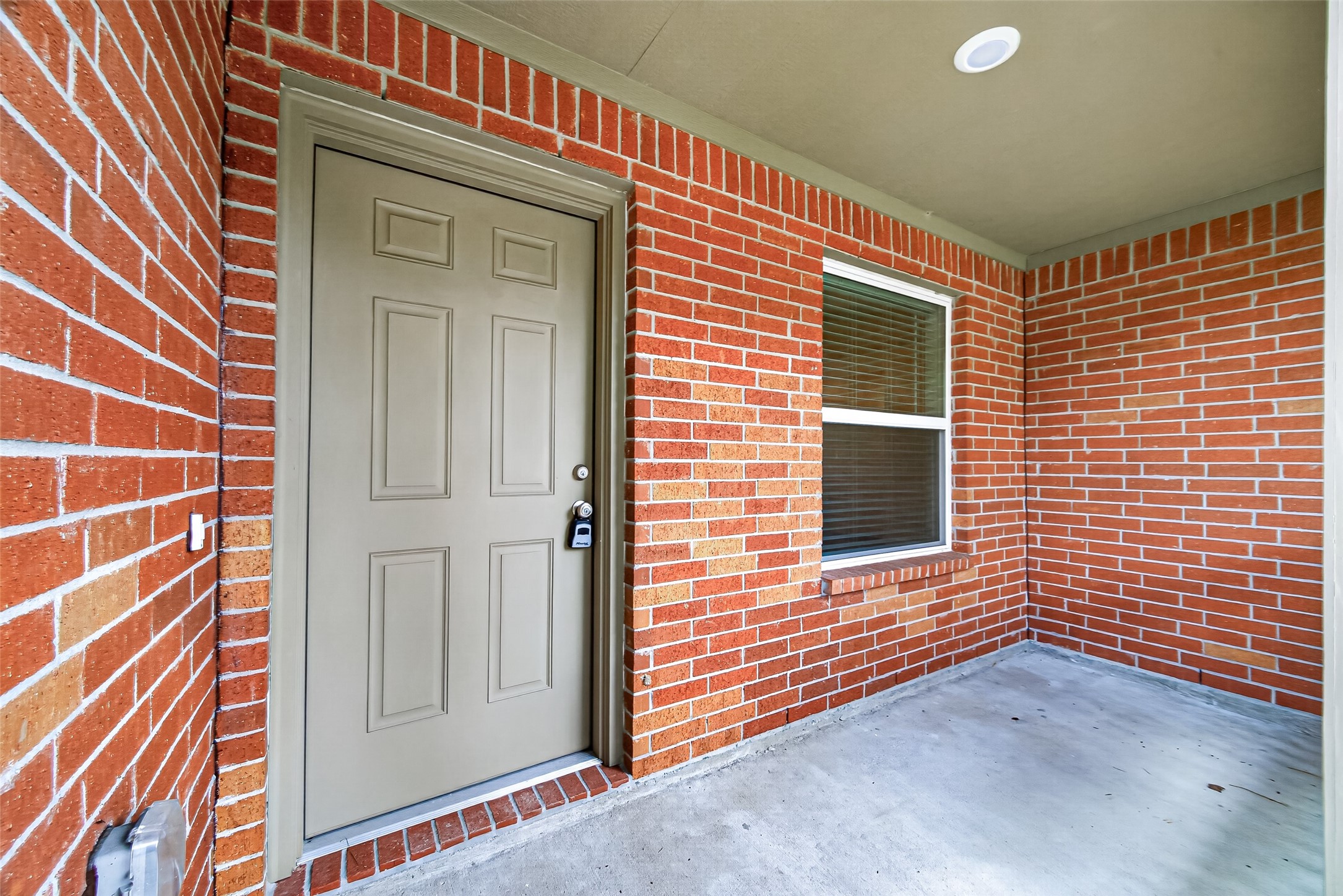 24130 Spring Mill Lane Property Photo 6