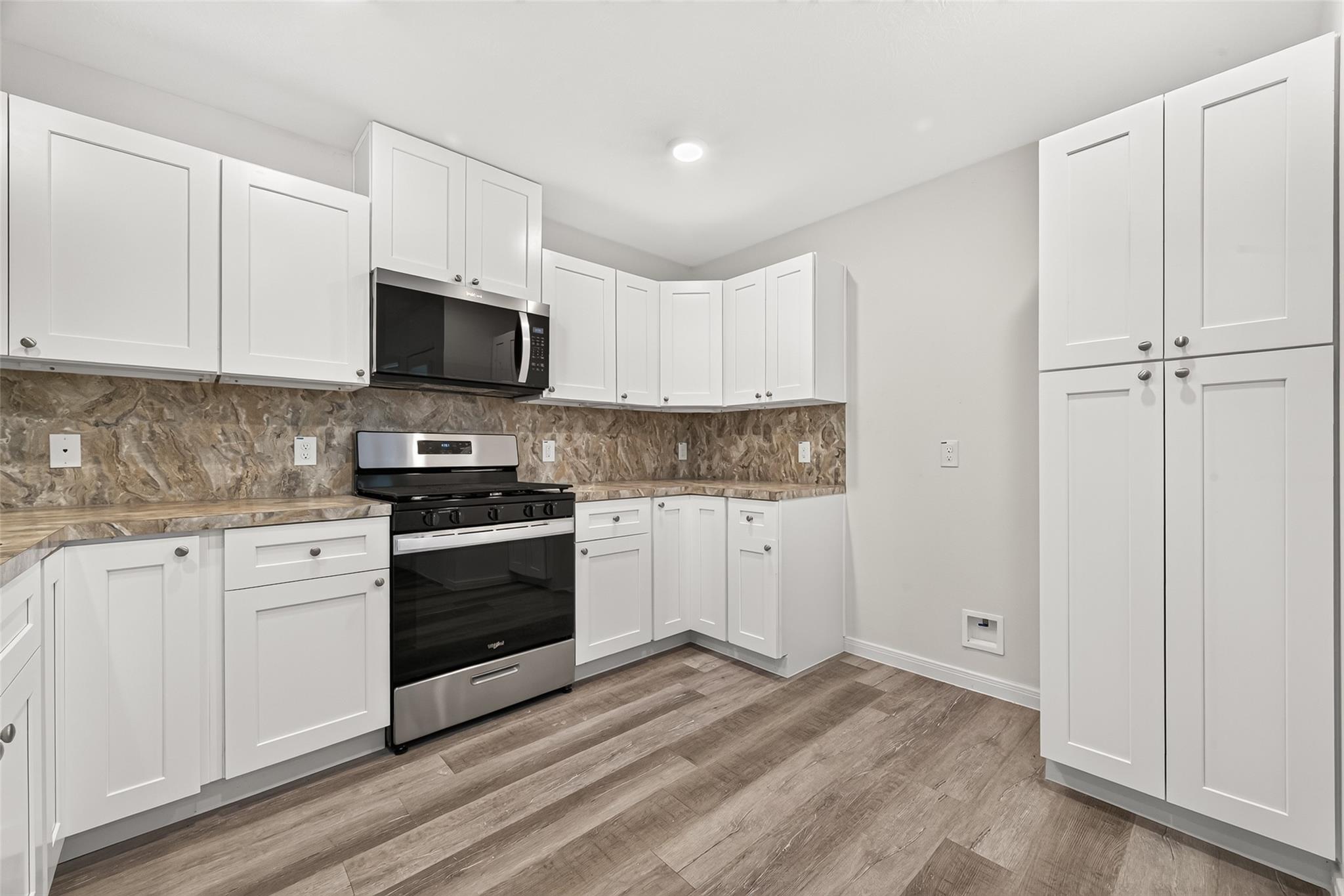 24130 Spring Mill Lane Property Photo 12