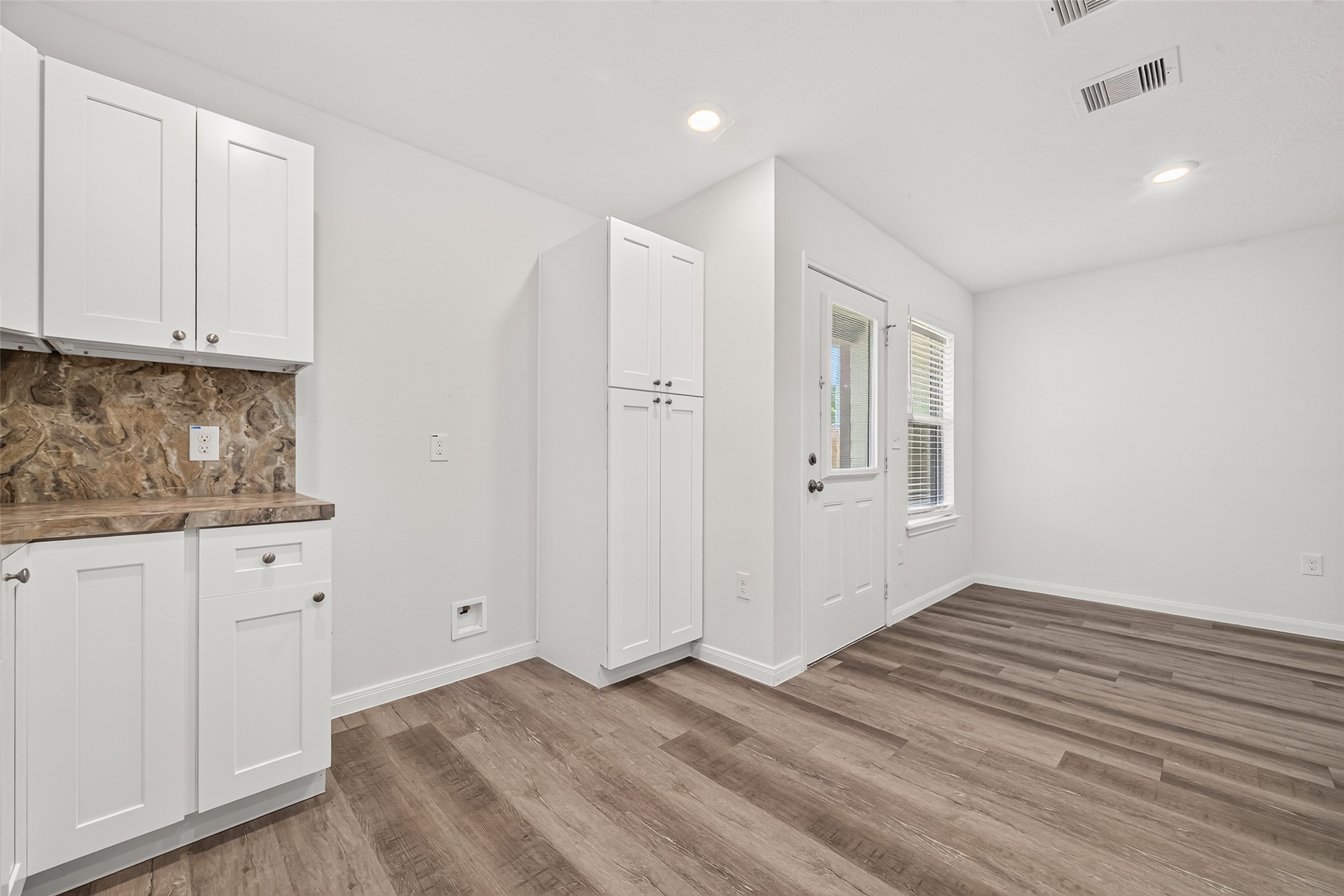 24130 Spring Mill Lane Property Photo 15