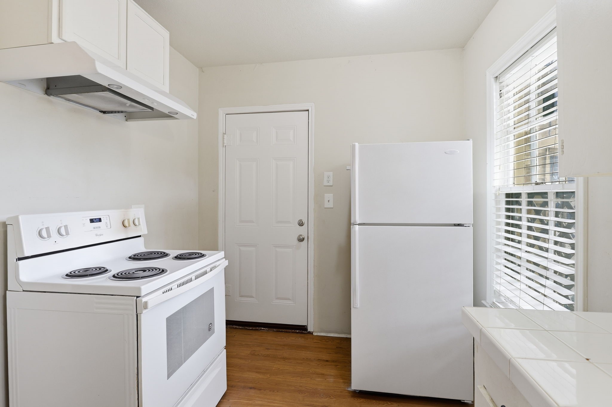 2313 Avenue L Property Photo 11