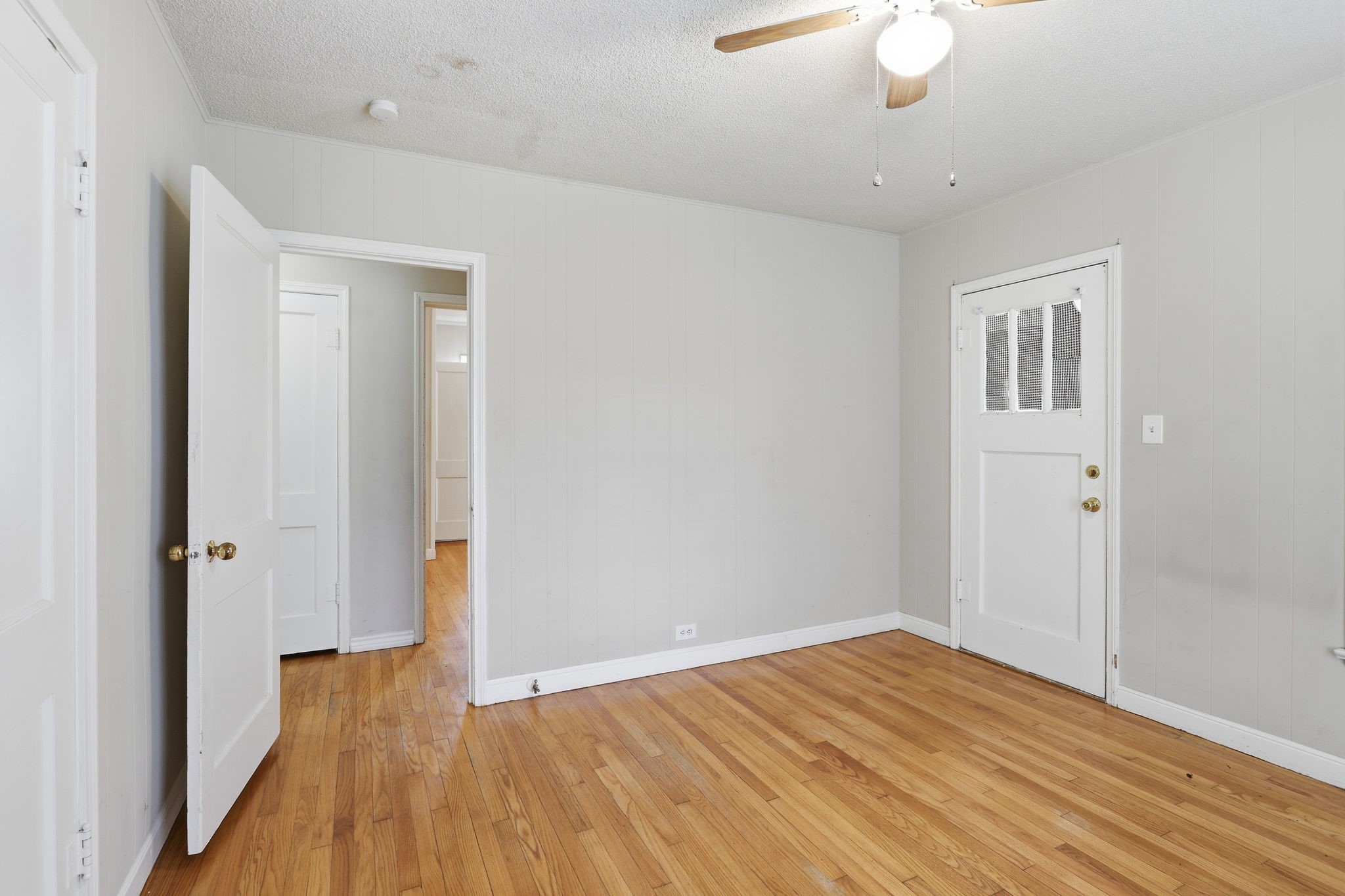 2313 Avenue L Property Photo 15