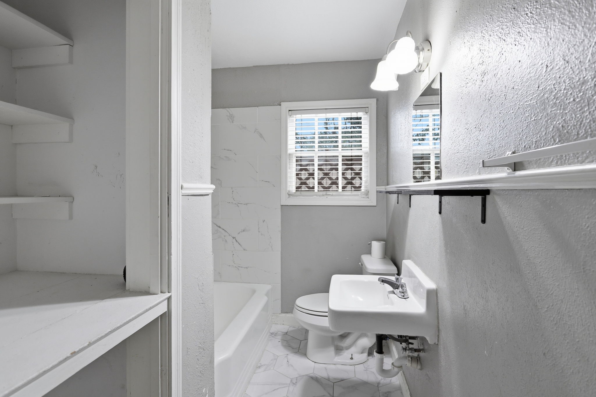 2313 Avenue L Property Photo 24