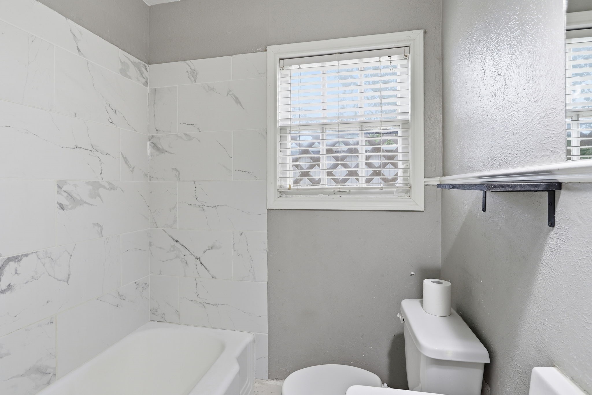 2313 Avenue L Property Photo 25