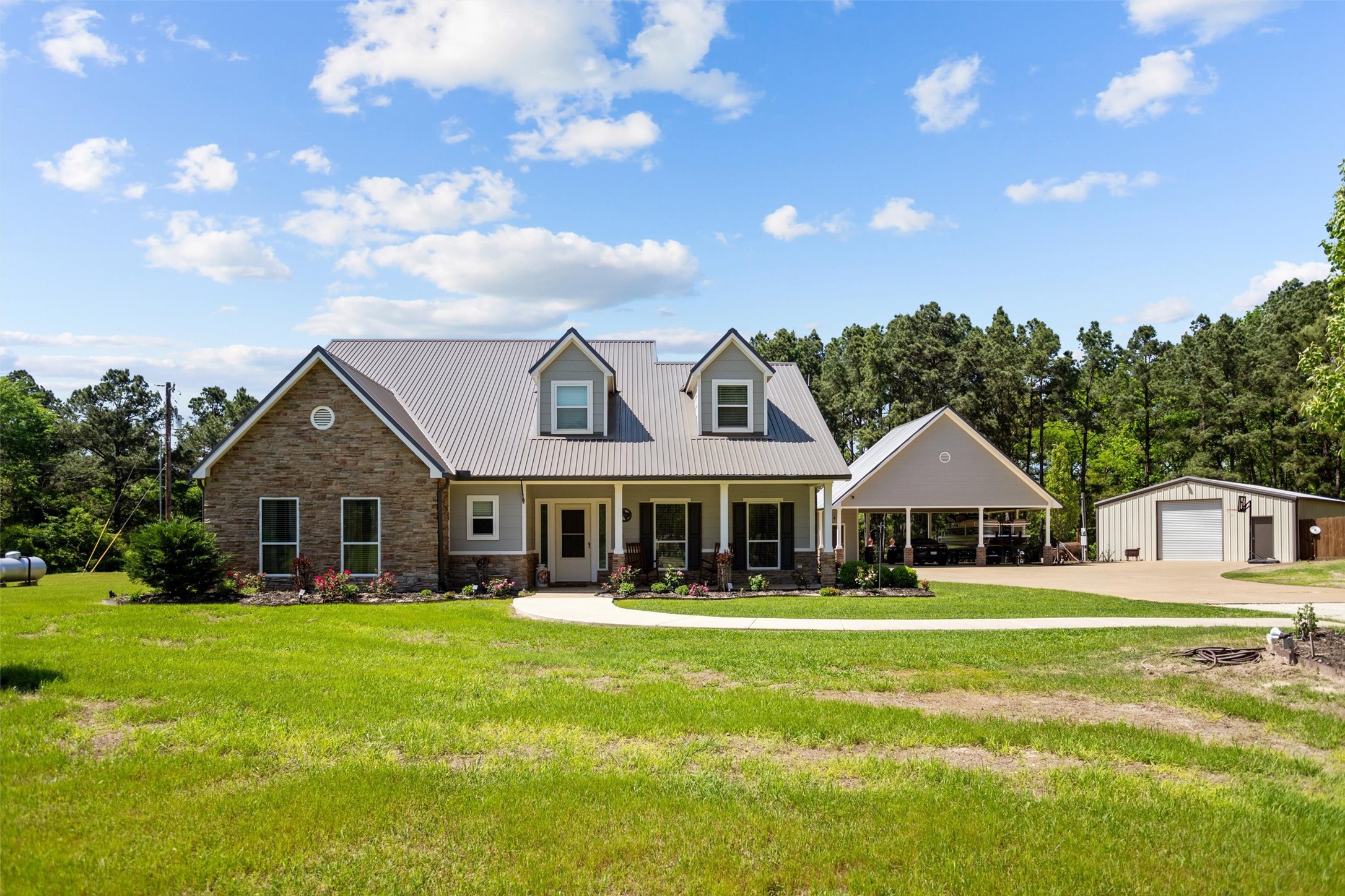 11883 Fm 229 Property Photo 1