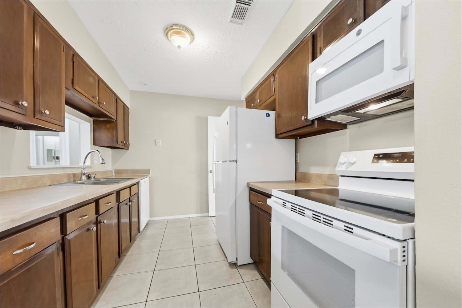 4226 Burkegate Drive Property Photo 7