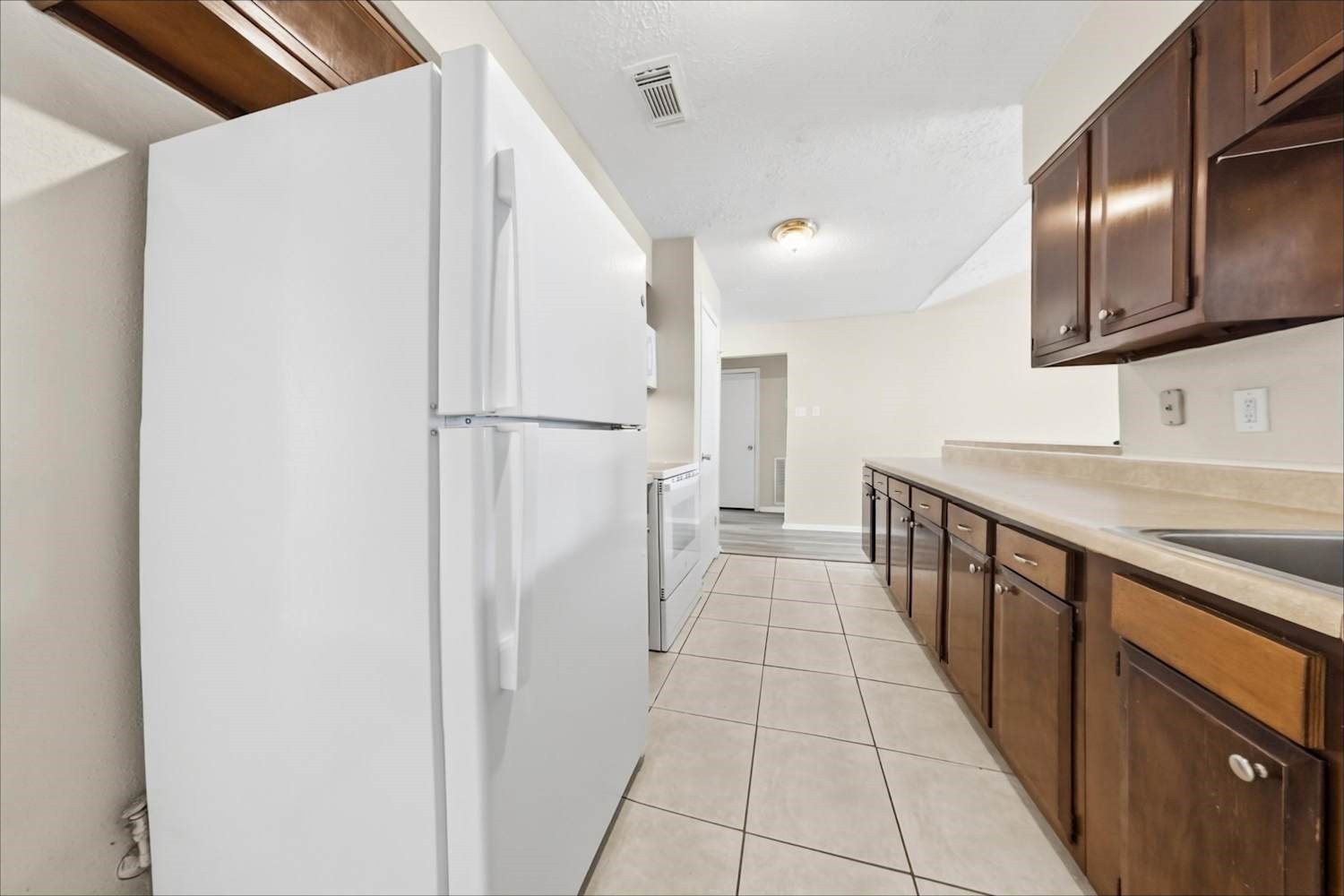 4226 Burkegate Drive Property Photo 8