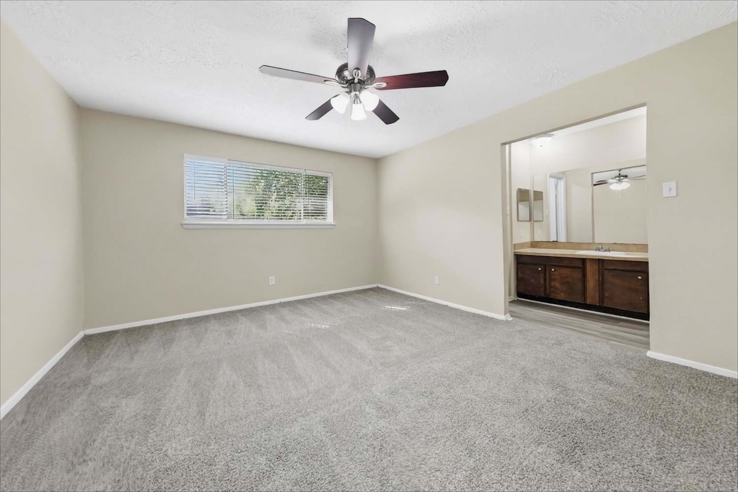4226 Burkegate Drive Property Photo 9