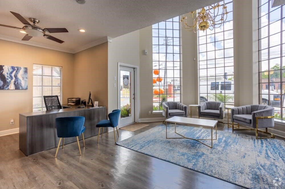 6505 Westheimer Road 325 Property Photo 11
