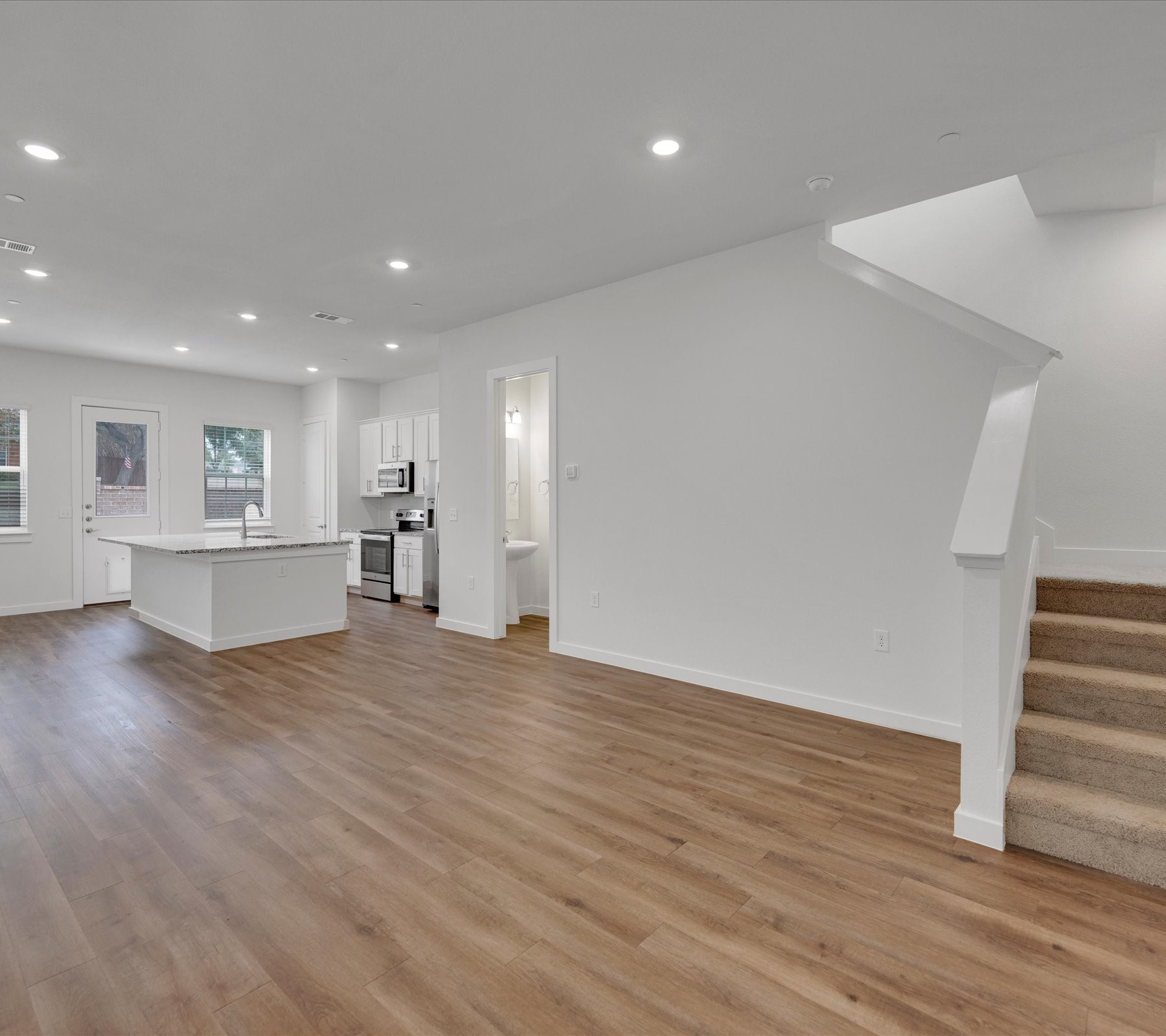2709-510 Rockhill Road Property Photo 6