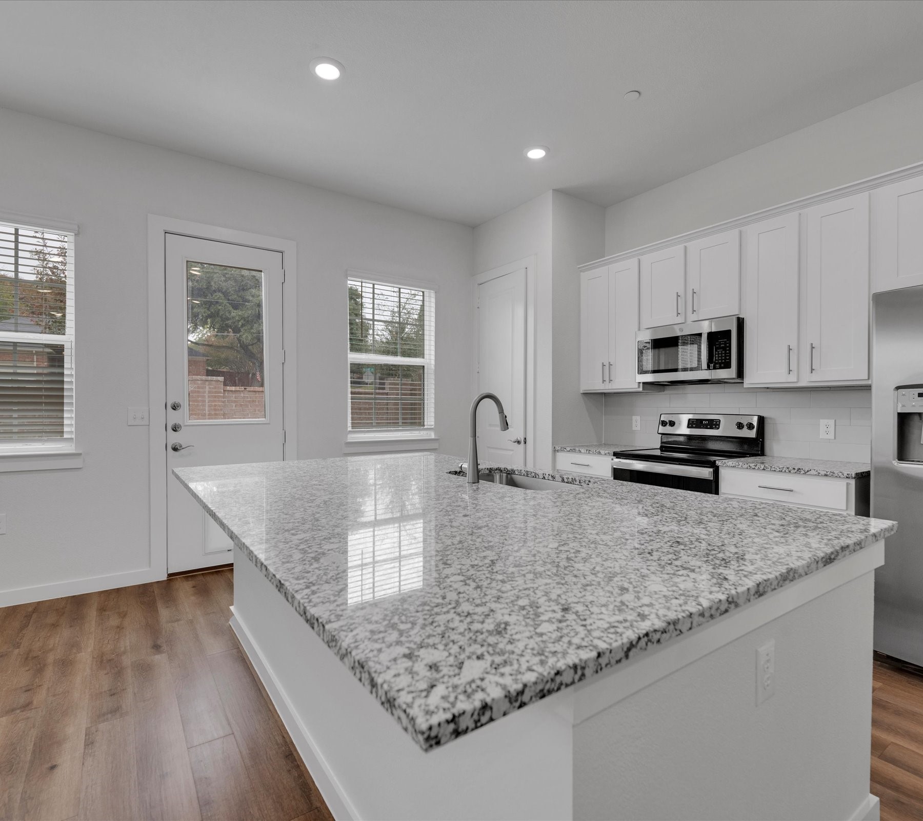 2709-510 Rockhill Road Property Photo 9