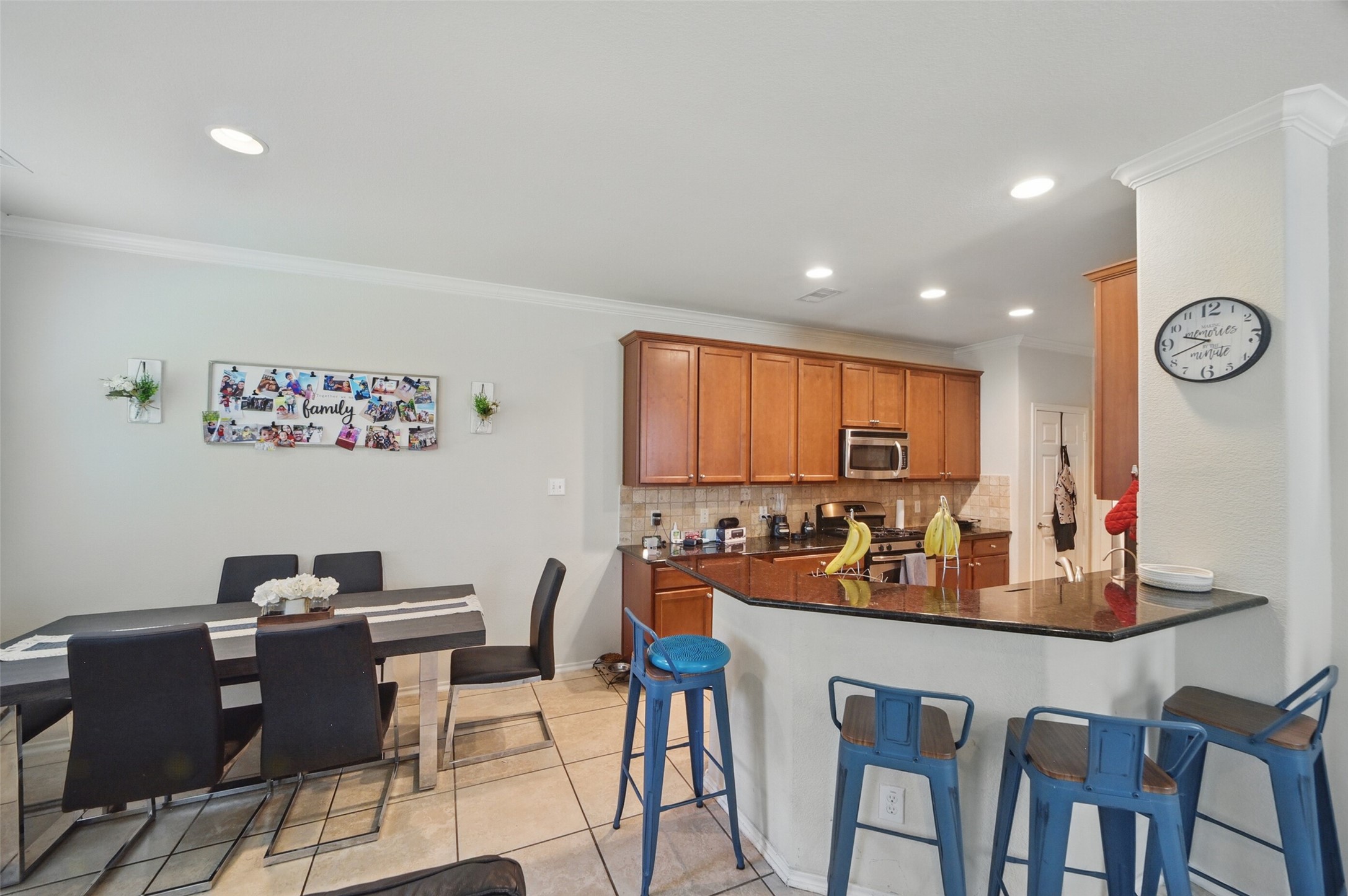 6443 Calgary Woods Lane Property Photo 11