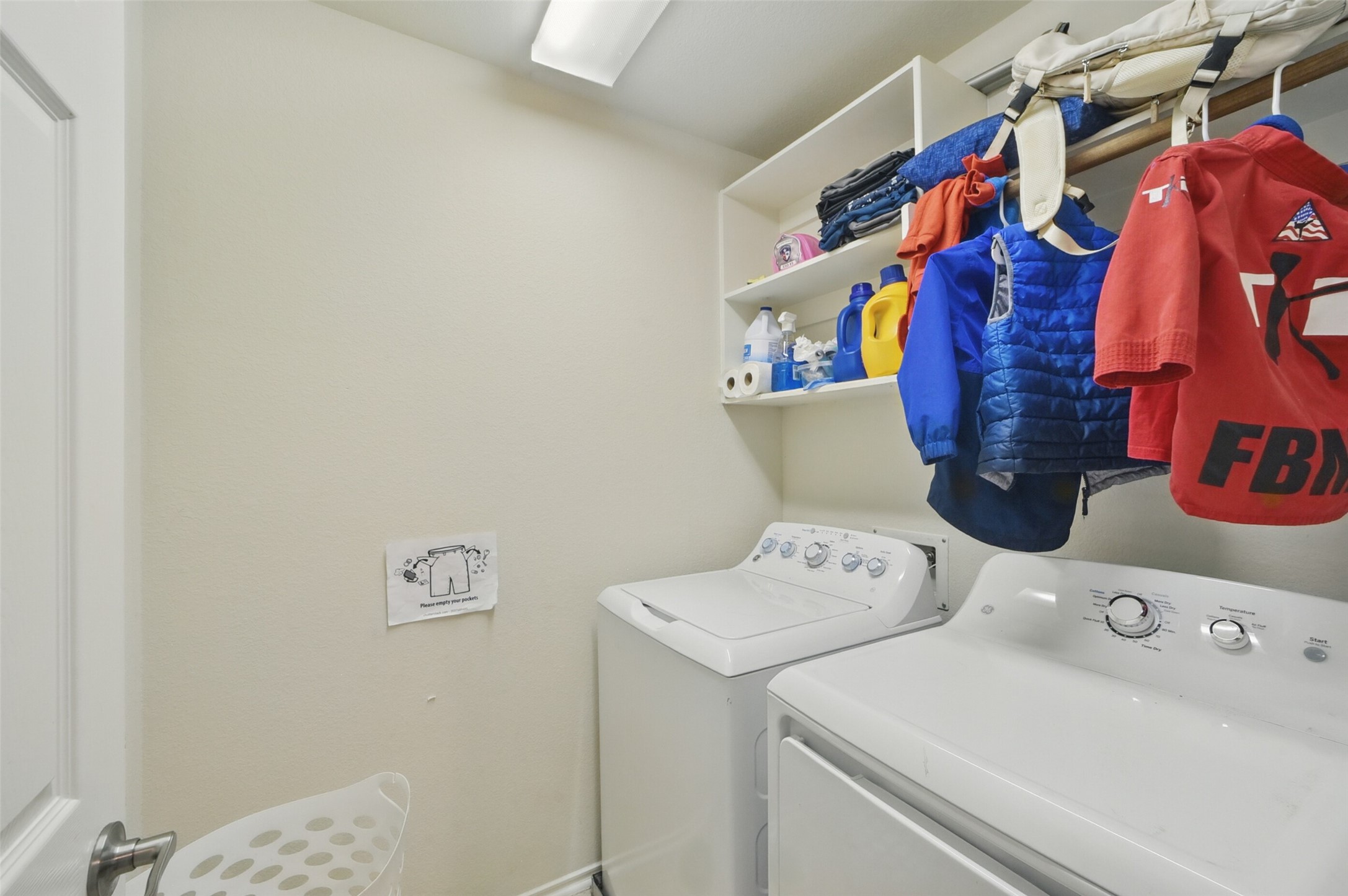 6443 Calgary Woods Lane Property Photo 28