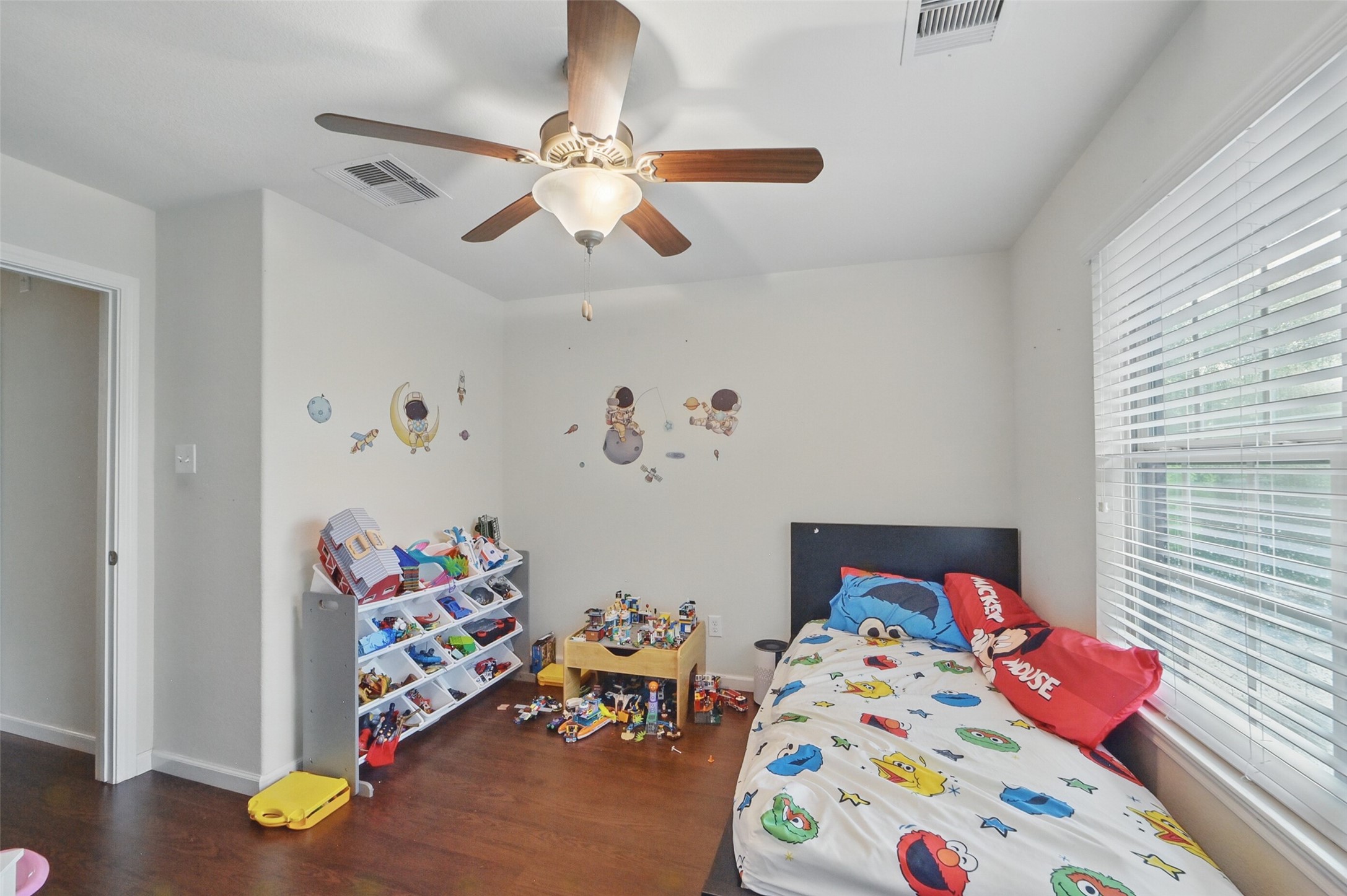 6443 Calgary Woods Lane Property Photo 33