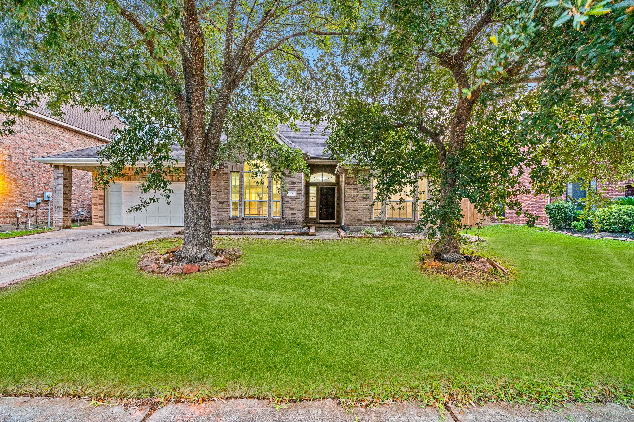 20003 Cypresswood Square Property Photo 6