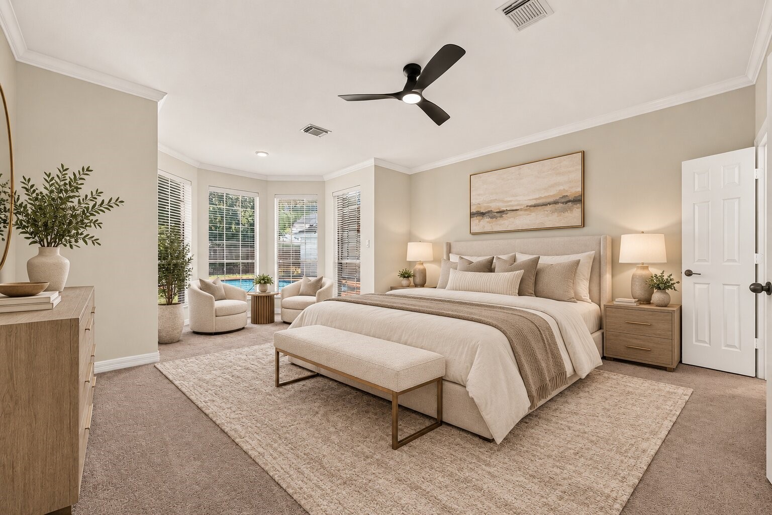 2019 Westshore Drive Property Photo 4