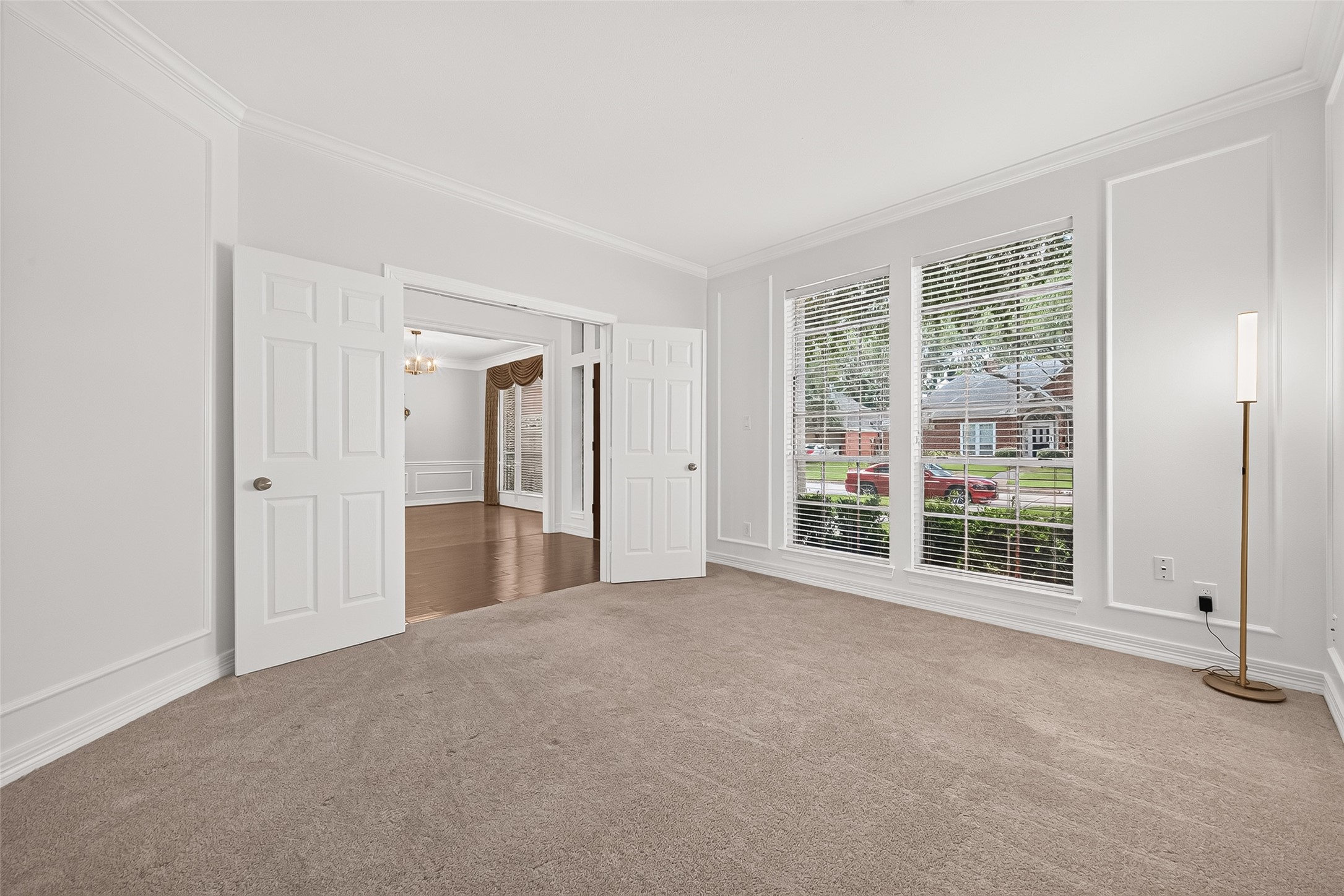 2019 Westshore Drive Property Photo 12