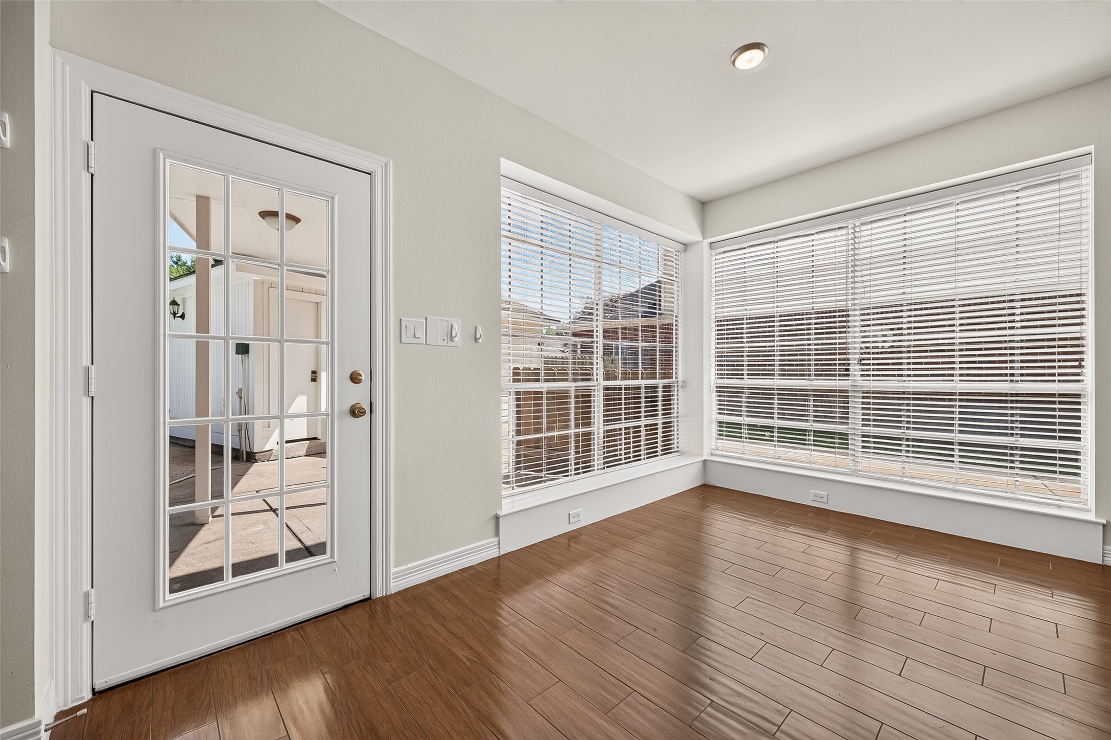 2019 Westshore Drive Property Photo 20
