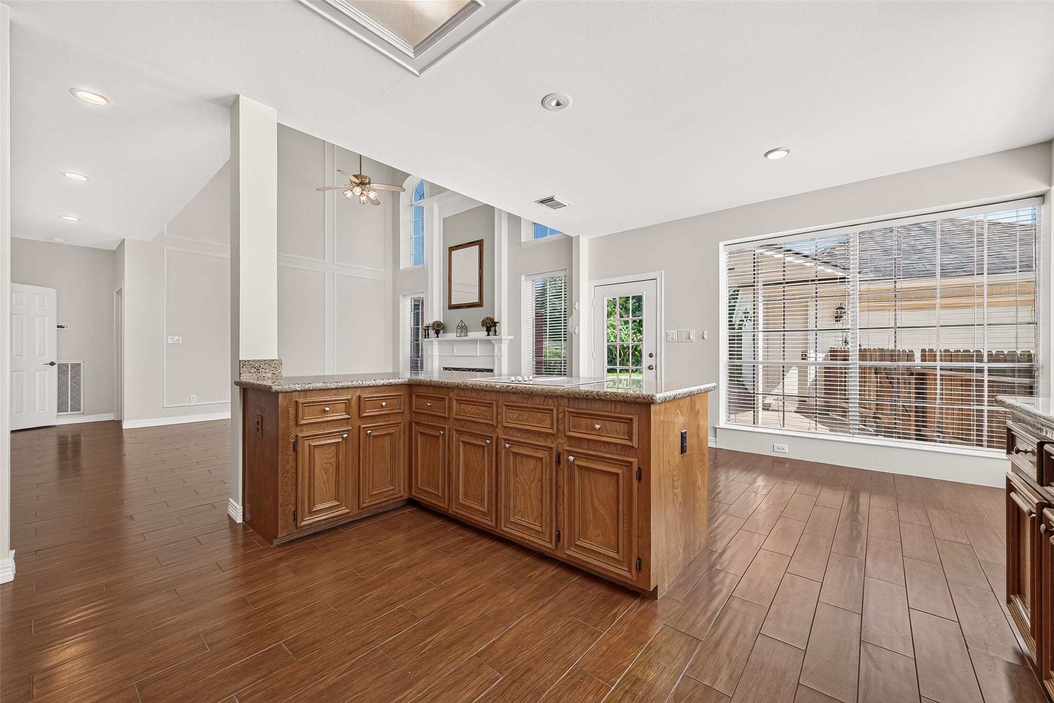 2019 Westshore Drive Property Photo 24