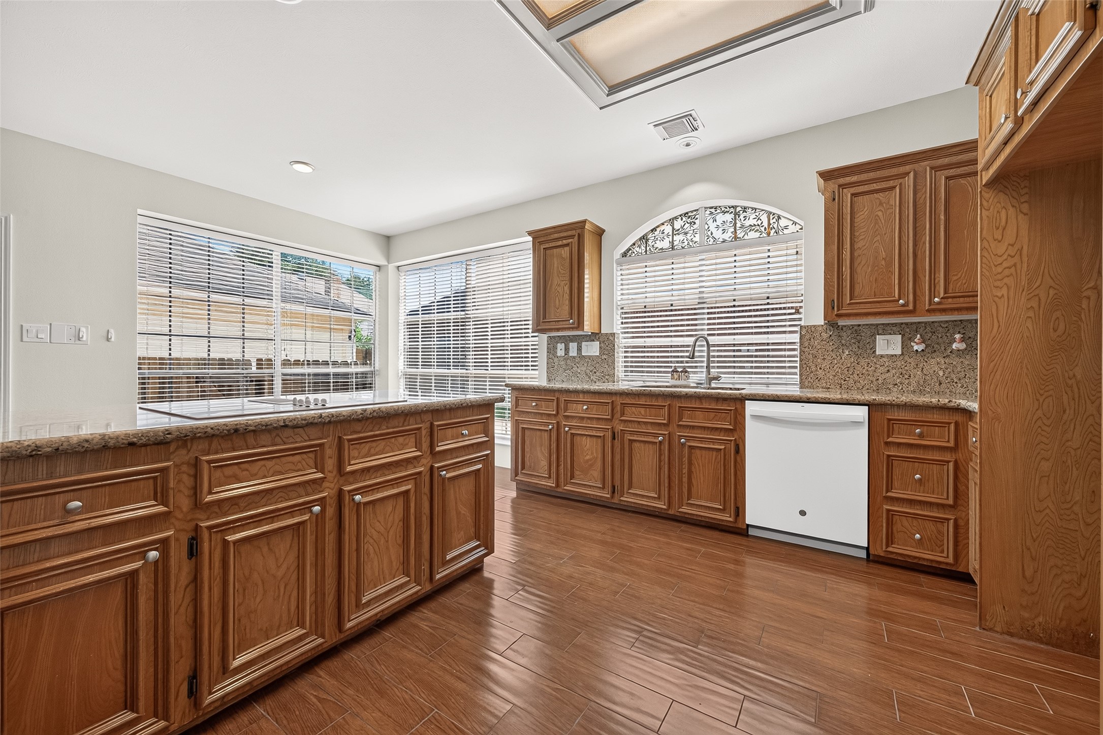 2019 Westshore Drive Property Photo 25
