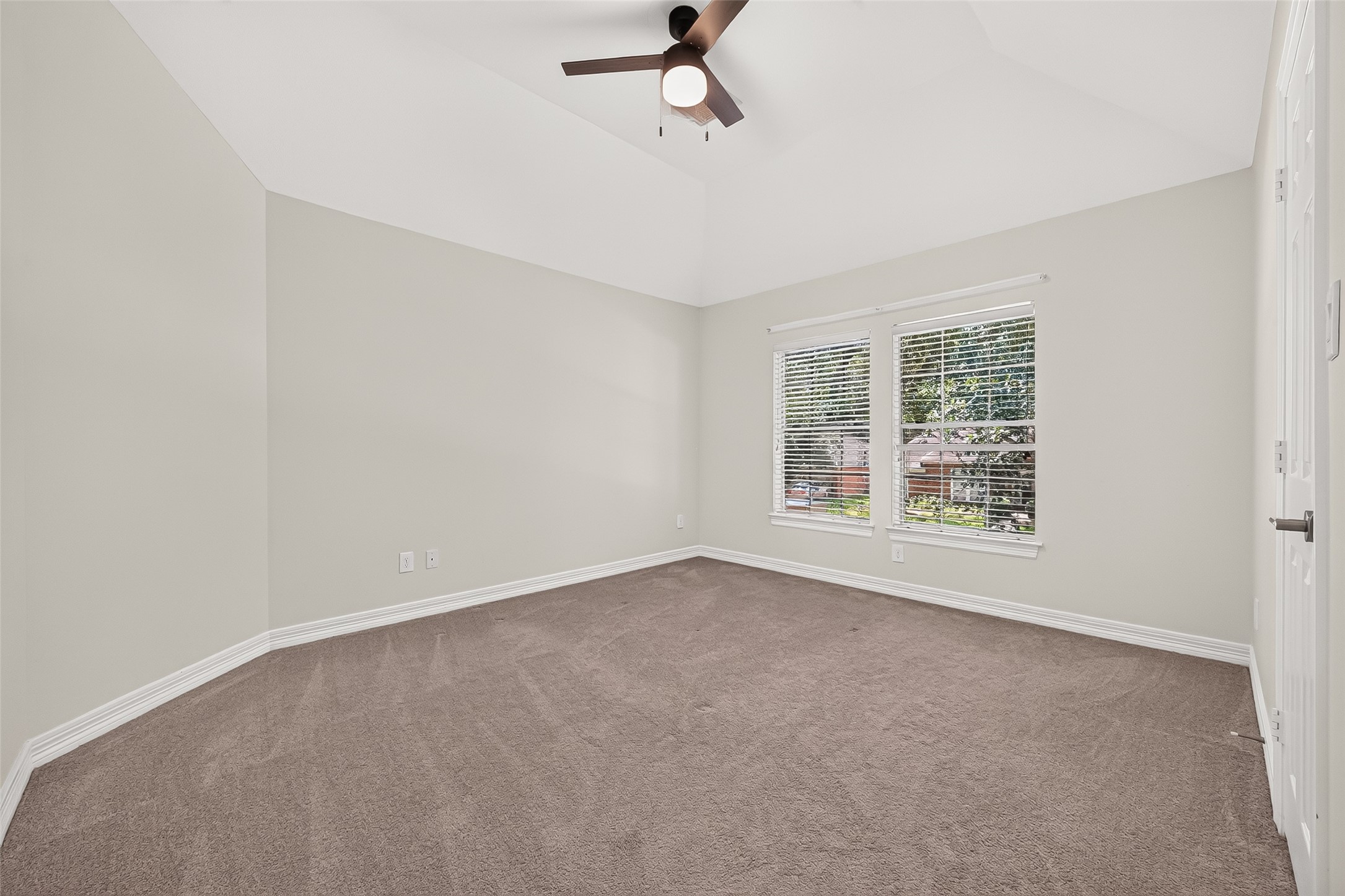 2019 Westshore Drive Property Photo 36