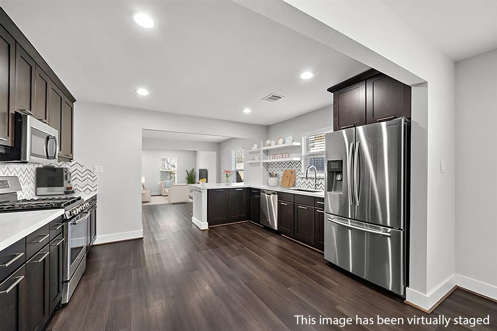 1511 Mcneil Street Property Photo 4