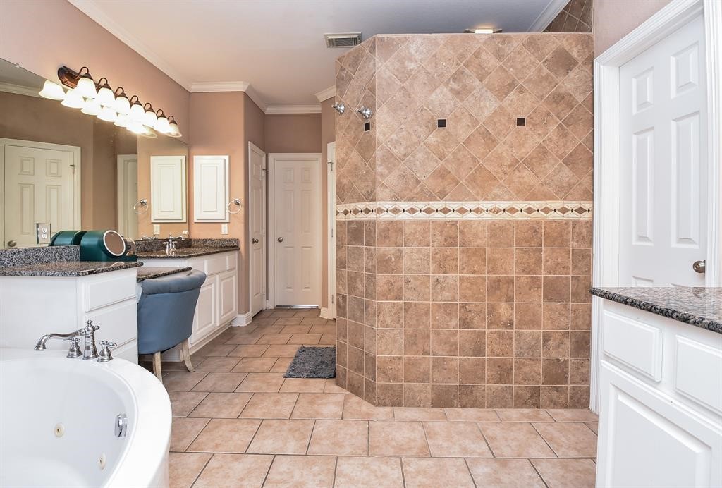 3911 Trailstone Lane Property Photo 18