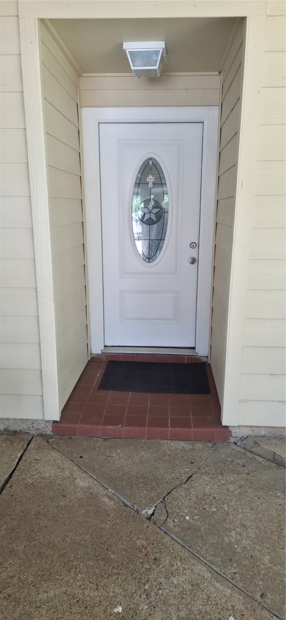 16011 Glen Mar Drive Property Photo 2